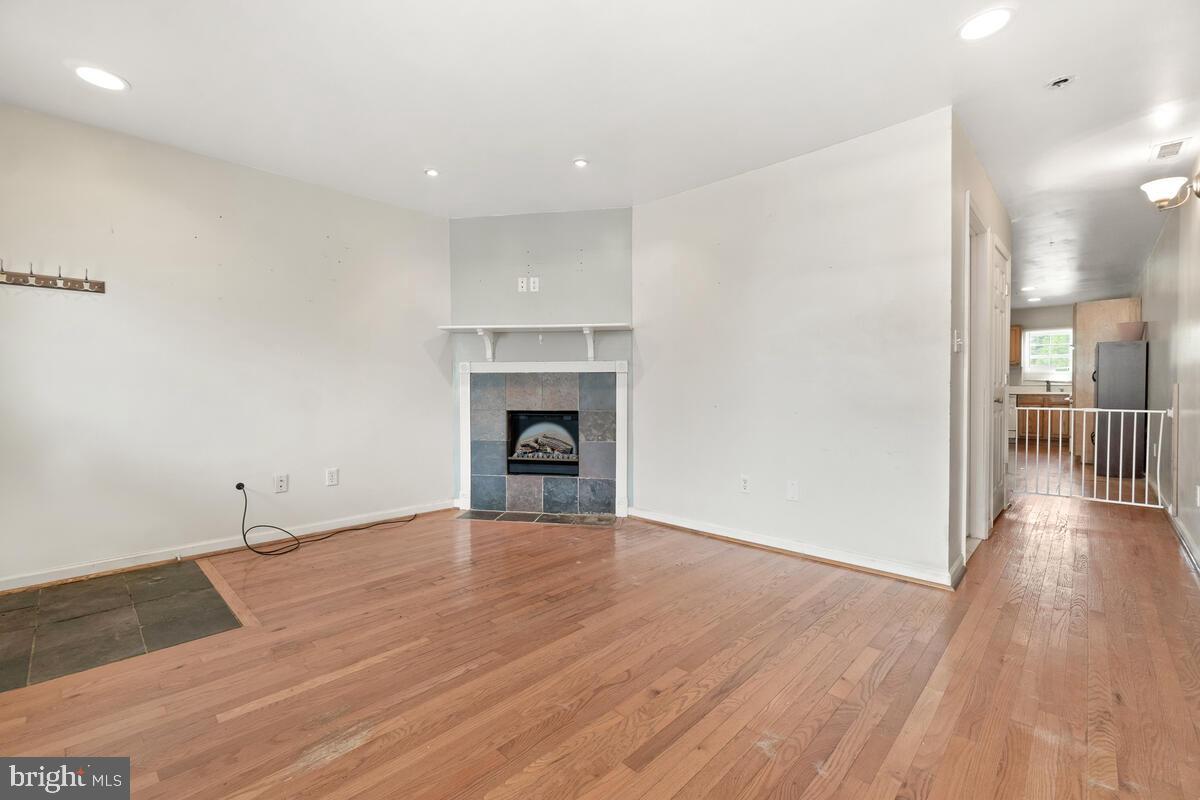 HAGERSTOWN - Residential