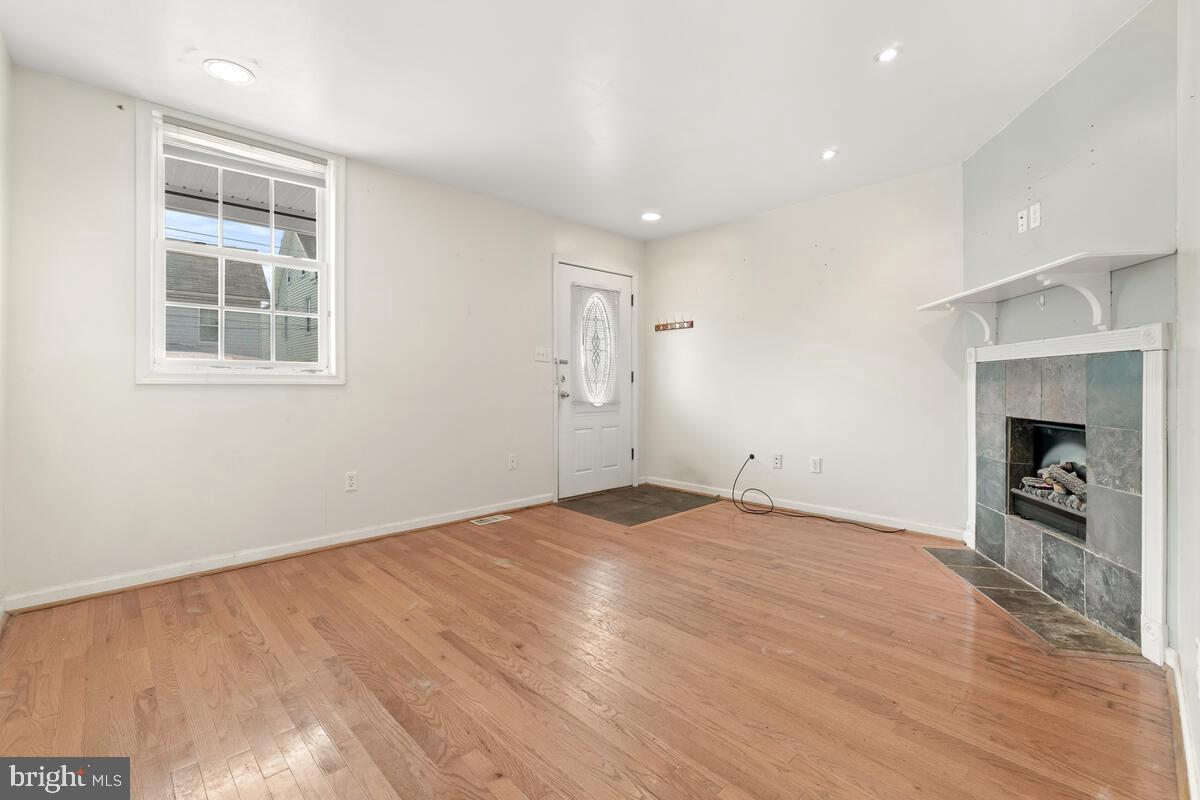 HAGERSTOWN - Residential