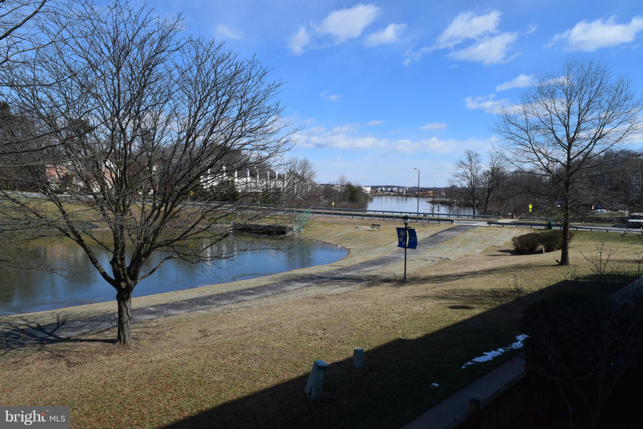 LAUREL LAKES - Residential