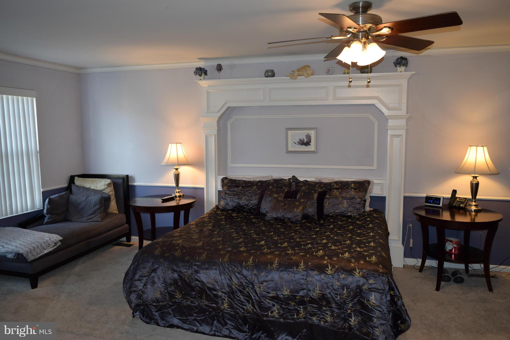 LAUREL LAKES - Residential