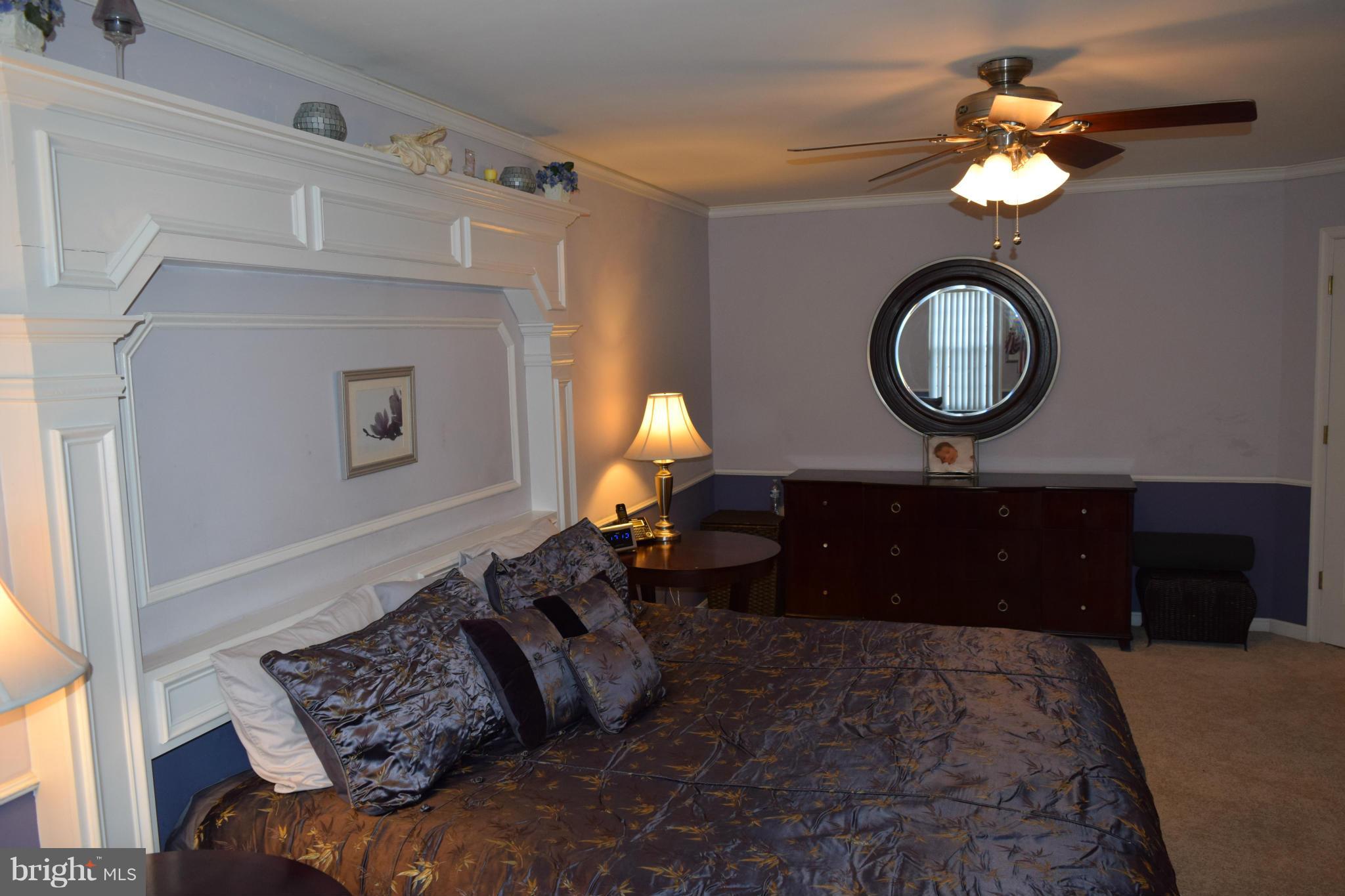 LAUREL LAKES - Residential