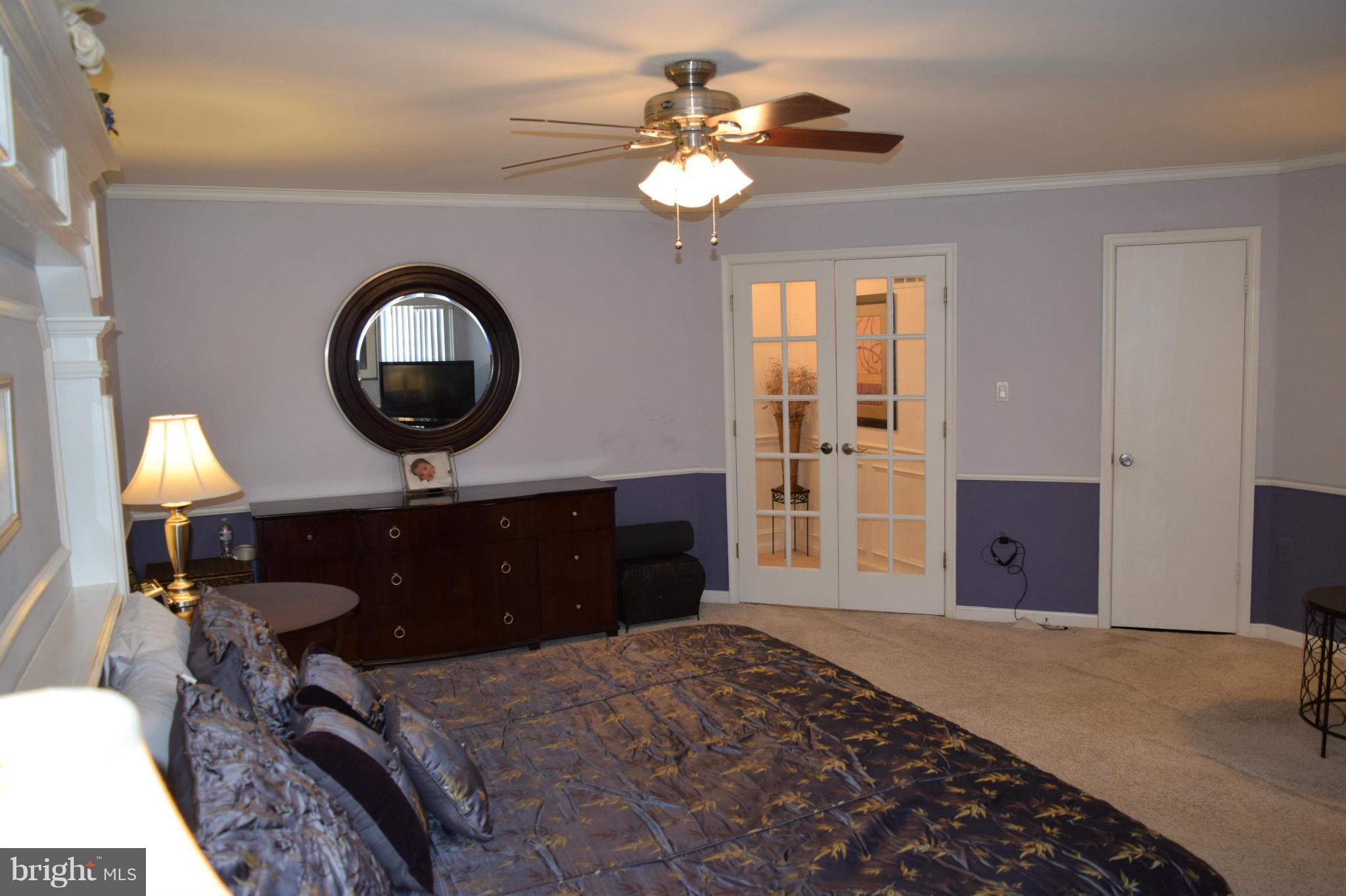 LAUREL LAKES - Residential