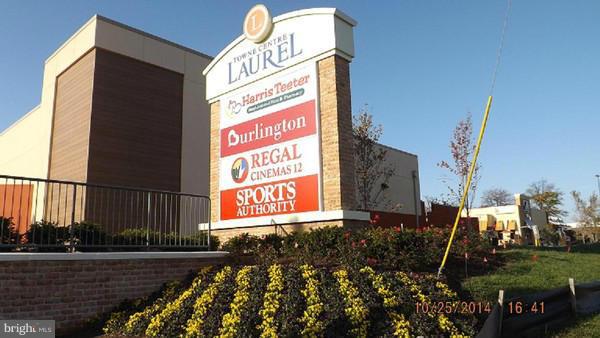 LAUREL LAKES - Residential