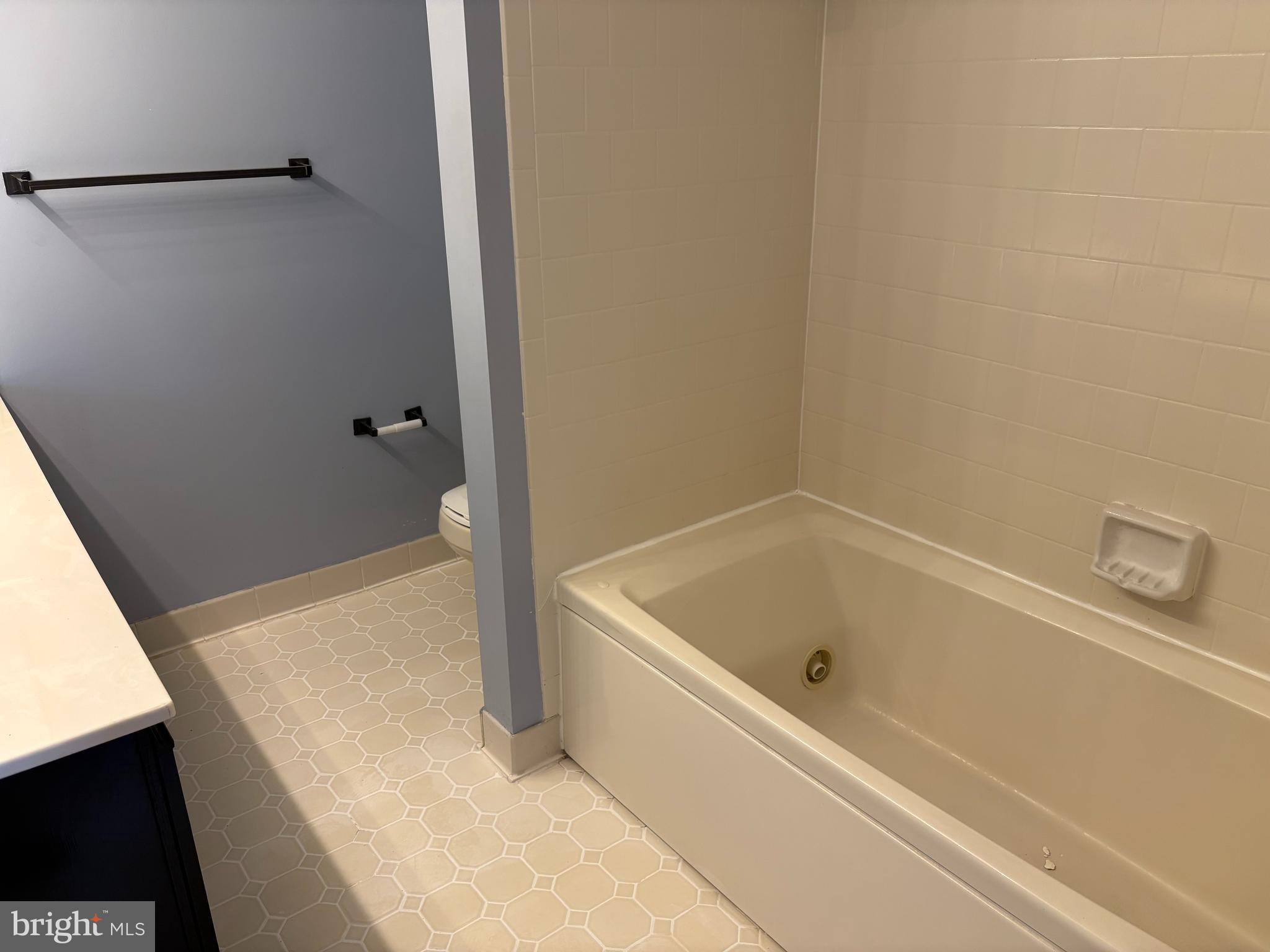 LOVETON FARMS - Residential Lease