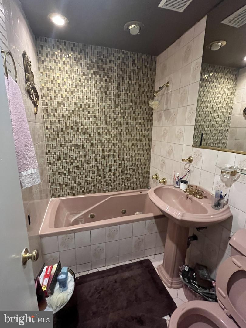 142 G STREET SW 155
