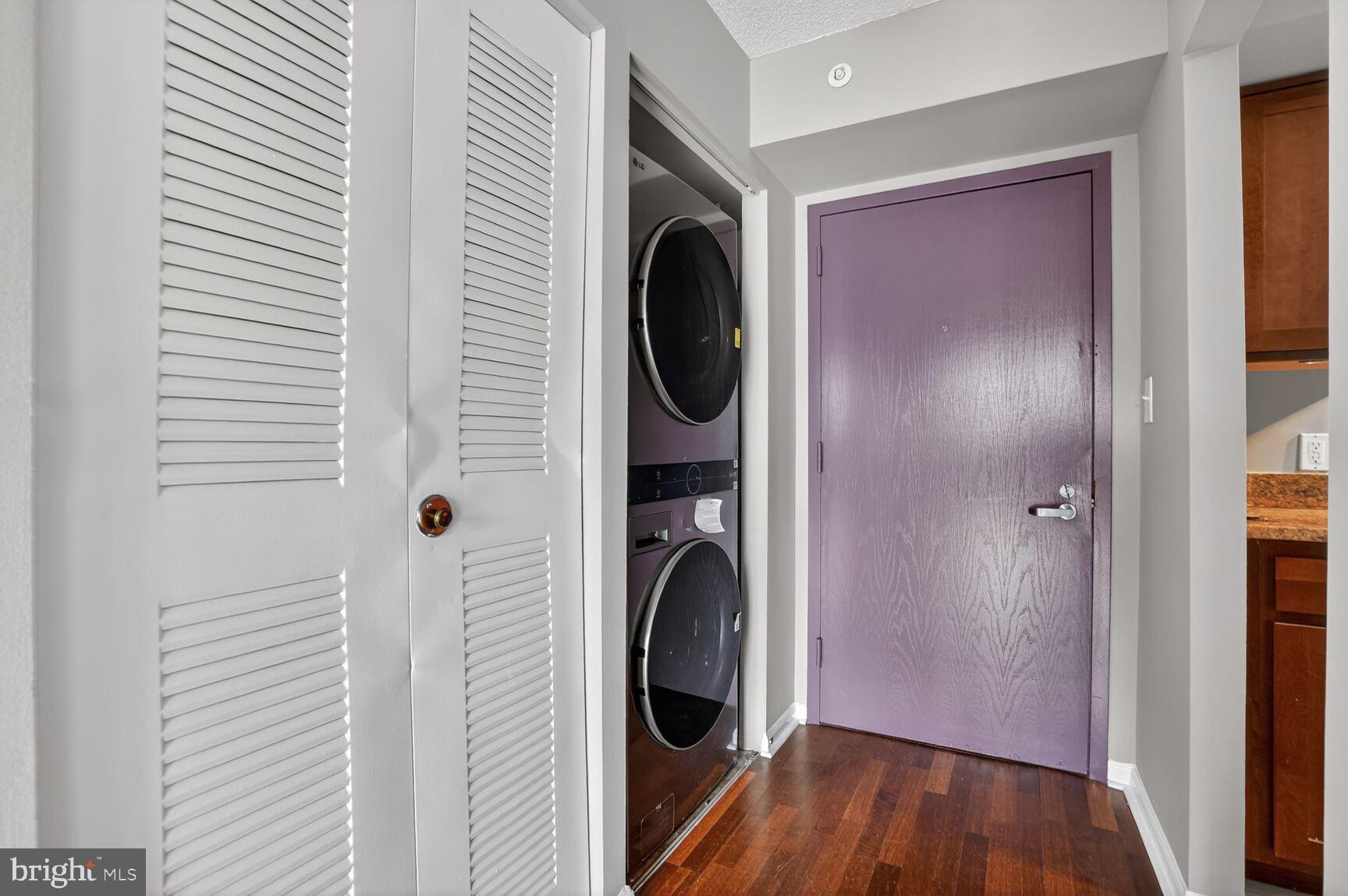 RENAISSANCE AT TYSONS - Residential