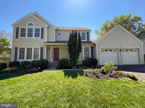 13907 CASTLE COURT CHANTILLY VA 20151