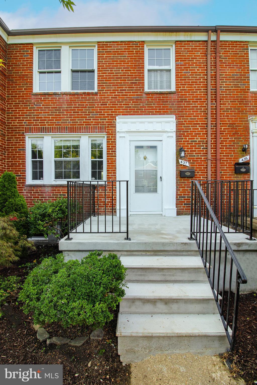 437 GREENLOW ROAD