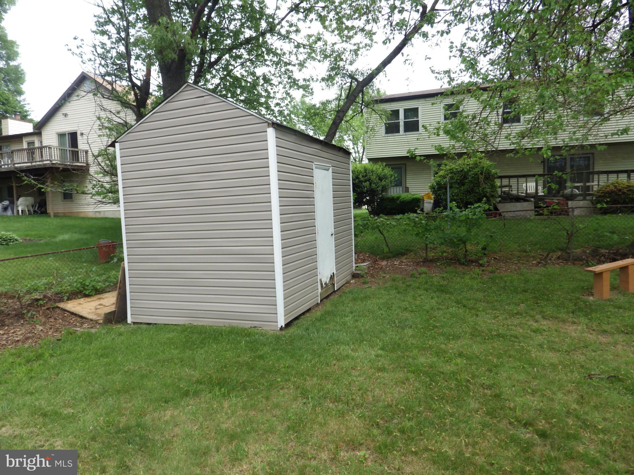 GLENARDEN HEIGHTS - Residential