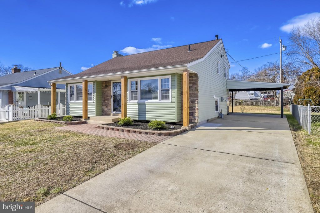 Photo of 2504 Oak Manor Road, SPARROWS POINT, MD 21219 (MLS # MDBC2150434)