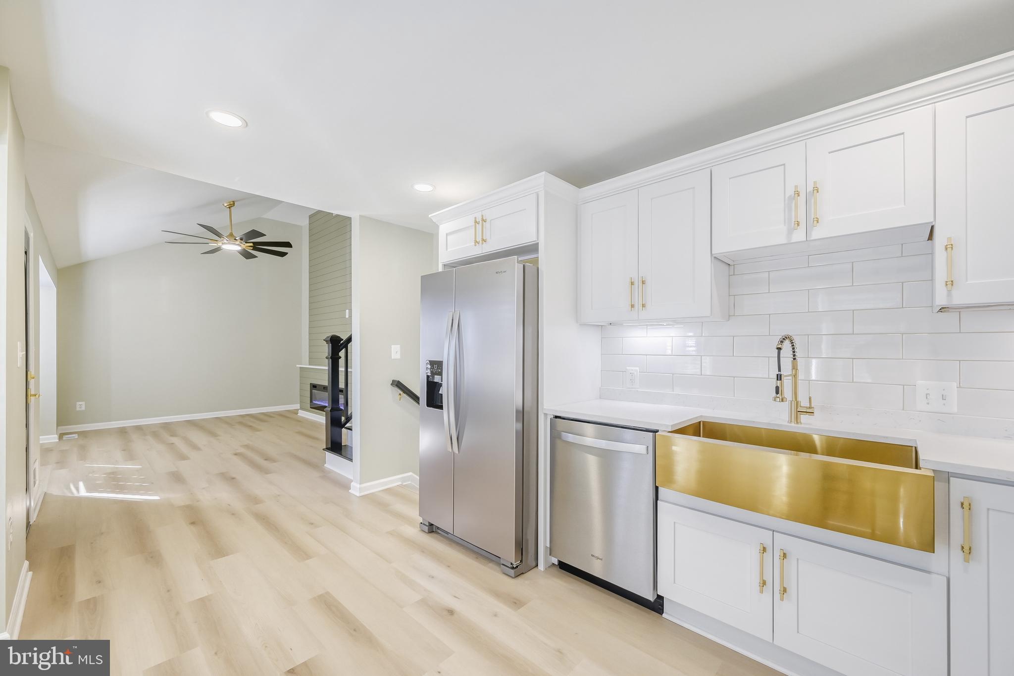 LODGE FOREST MANOR - Residential