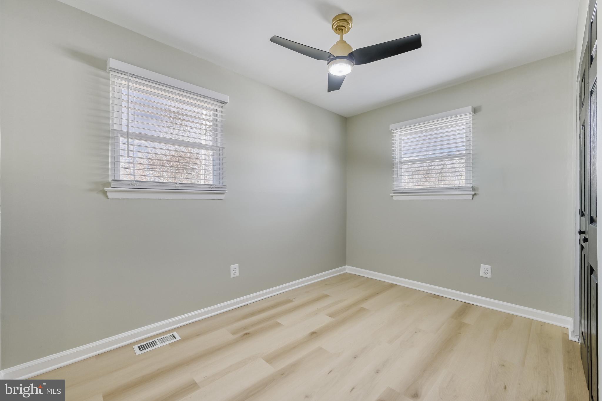 LODGE FOREST MANOR - Residential