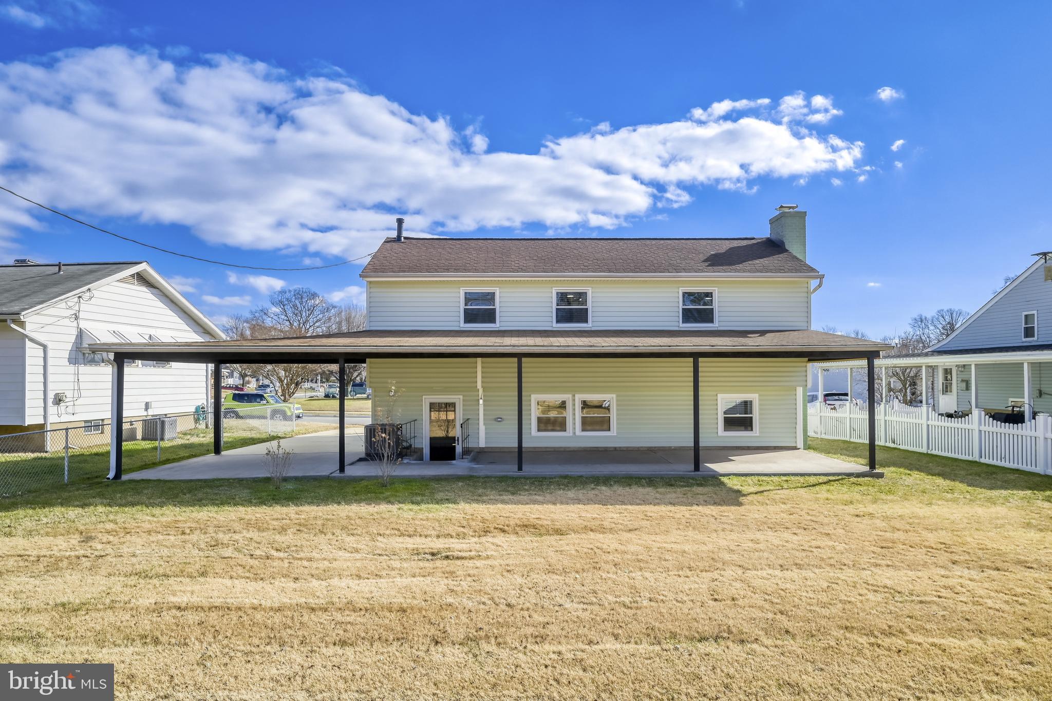 LODGE FOREST MANOR - Residential