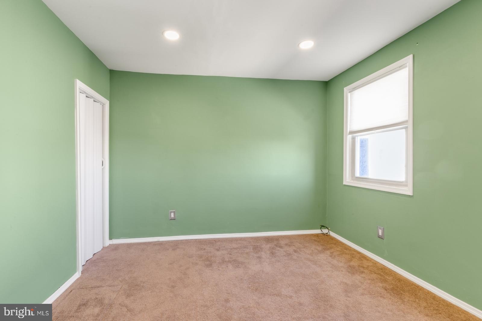 NORRIS SQUARE - Residential Lease