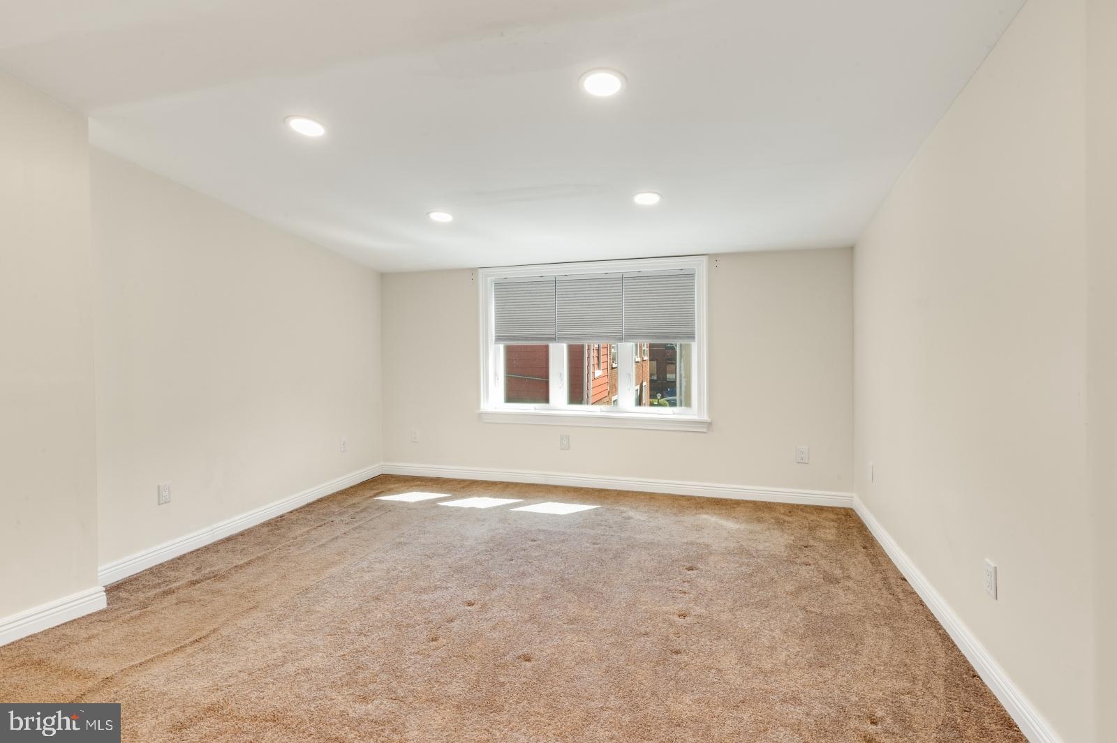 NORRIS SQUARE - Residential Lease