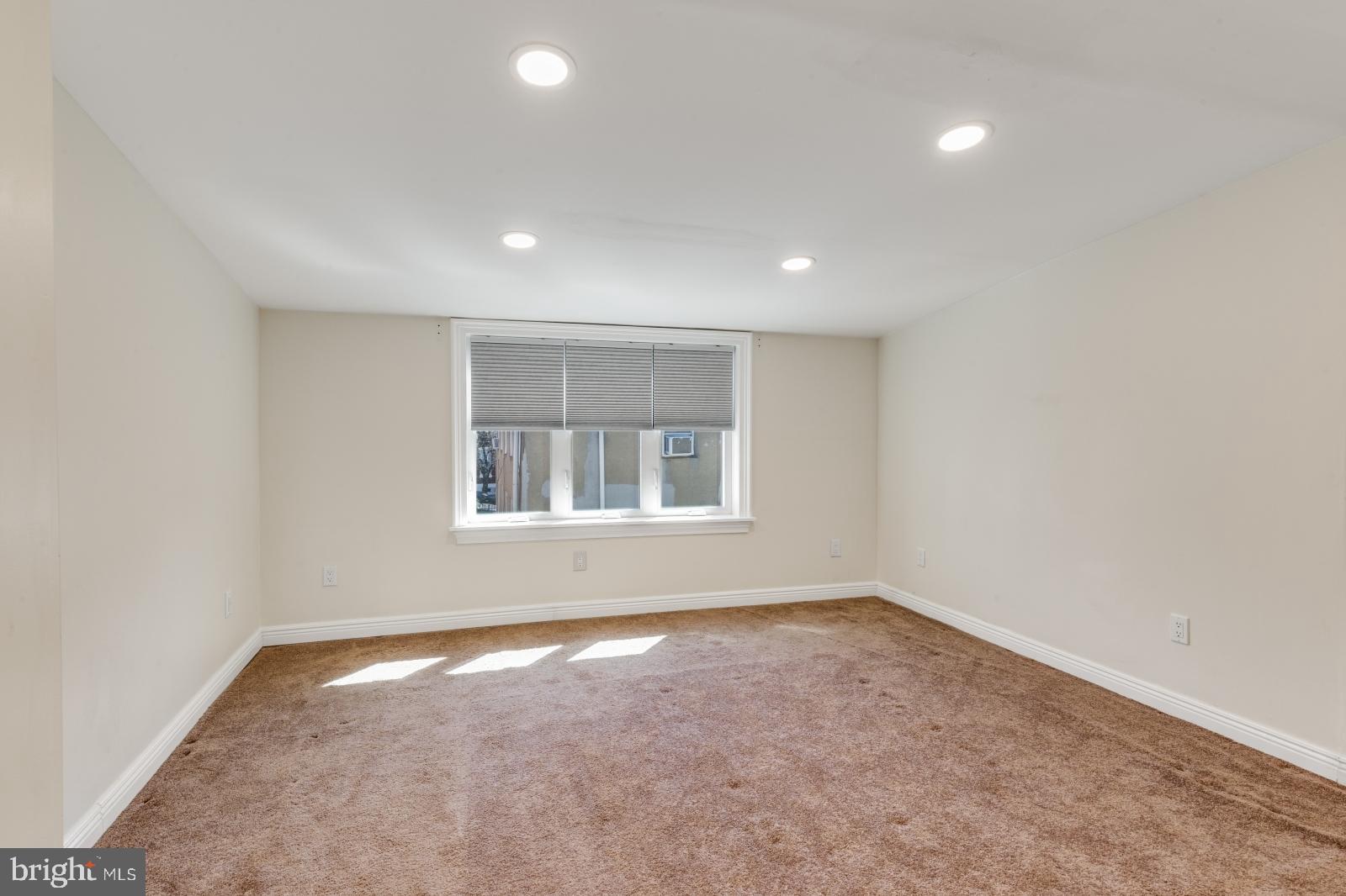 NORRIS SQUARE - Residential Lease