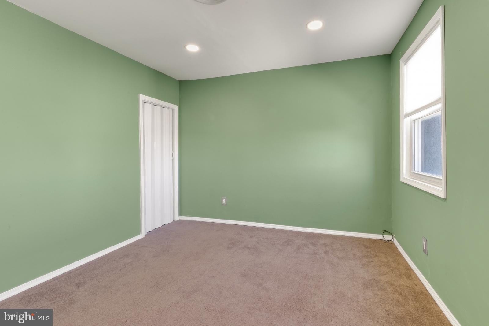 NORRIS SQUARE - Residential Lease