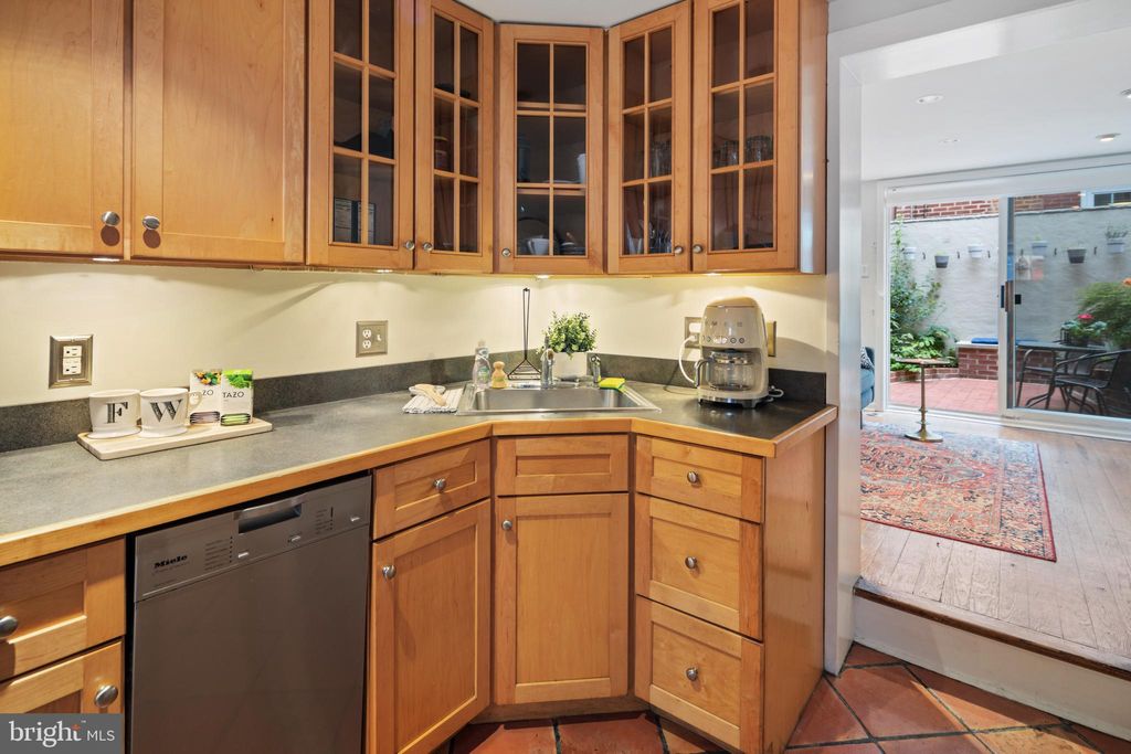 Photo of 143 Fitzwater Street, PHILADELPHIA, PA 19147 (MLS # PAPH2567284)