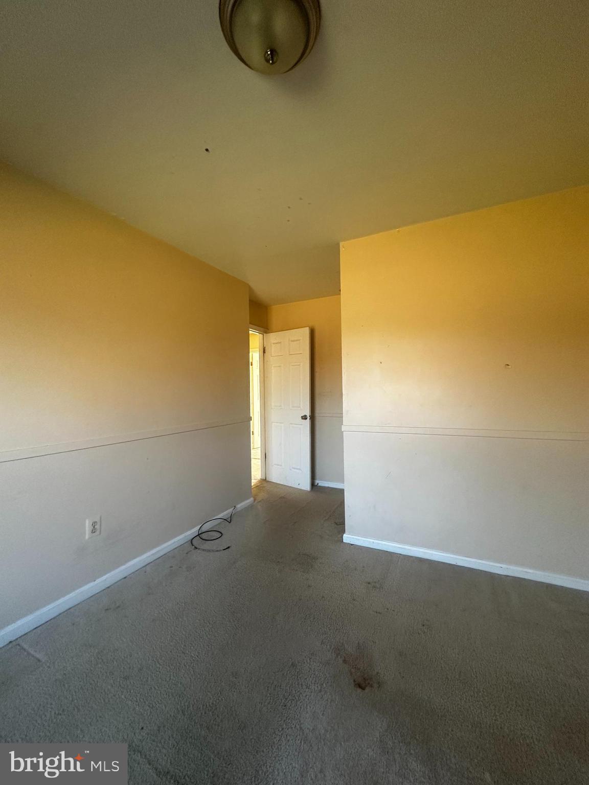 LIONS GATE - Residential