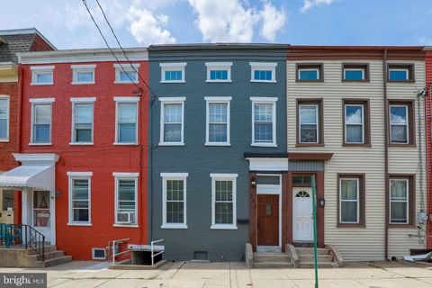 Photo of 213 WALNUT ST, COLUMBIA, PA 17512 (MLS # PALA2026654)