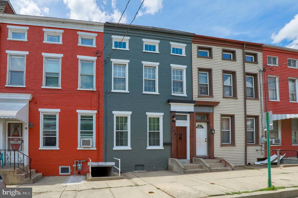 Photo of 213 WALNUT ST, COLUMBIA, PA 17512 (MLS # PALA2026654)