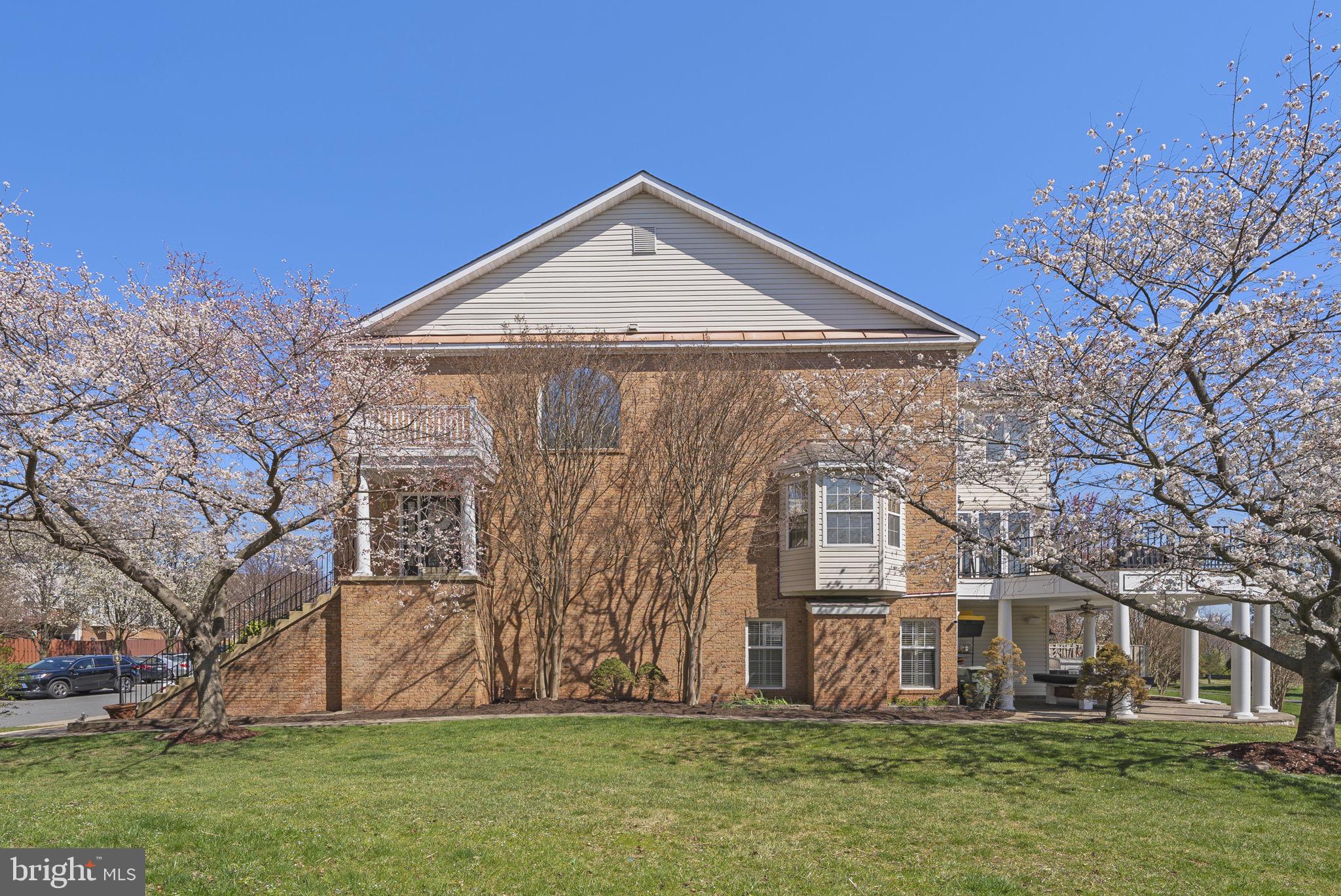 FARMWELL HUNT - Residential