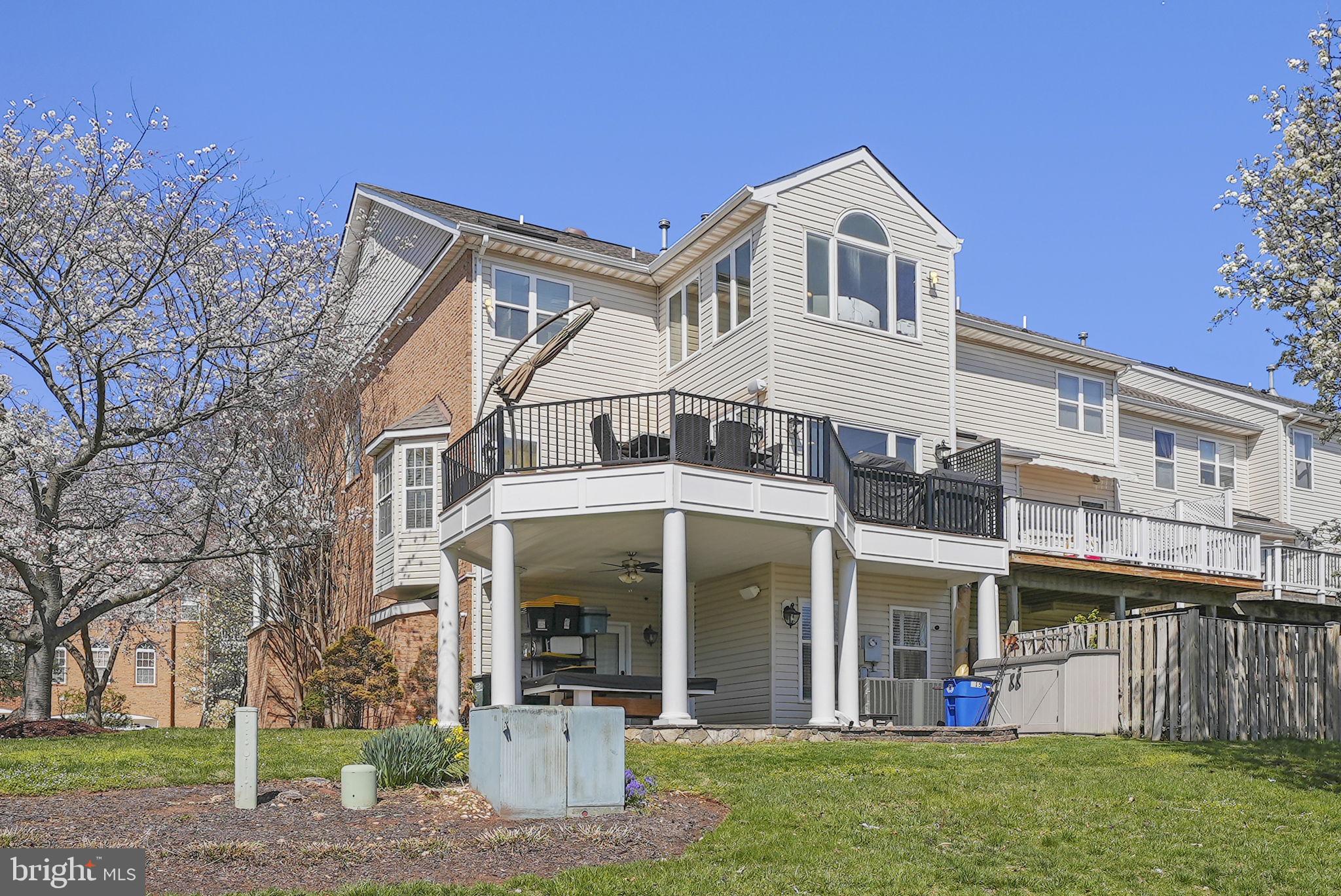 FARMWELL HUNT - Residential