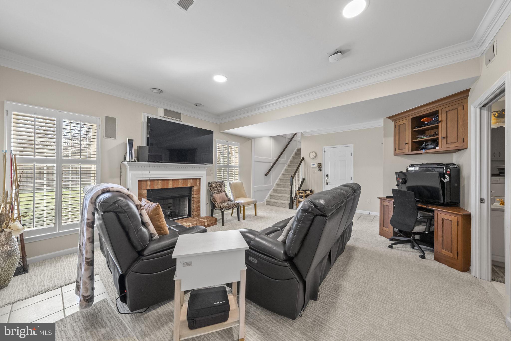 FARMWELL HUNT - Residential