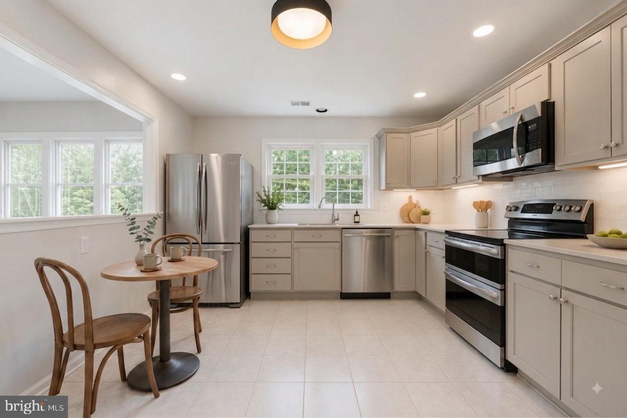 10703 KINGS RIDING WAY N 301-13