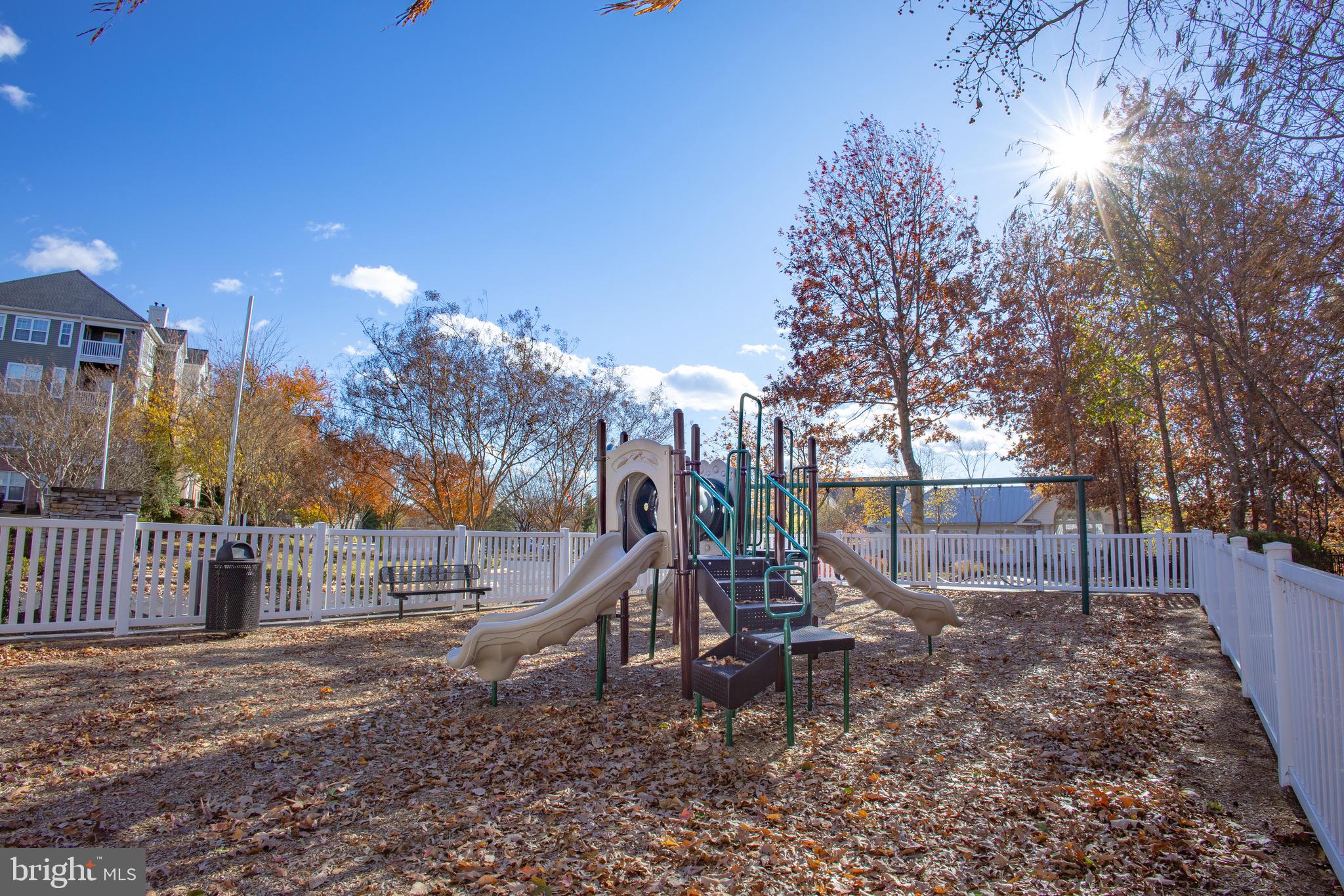 POTOMAC POINTE - Residential