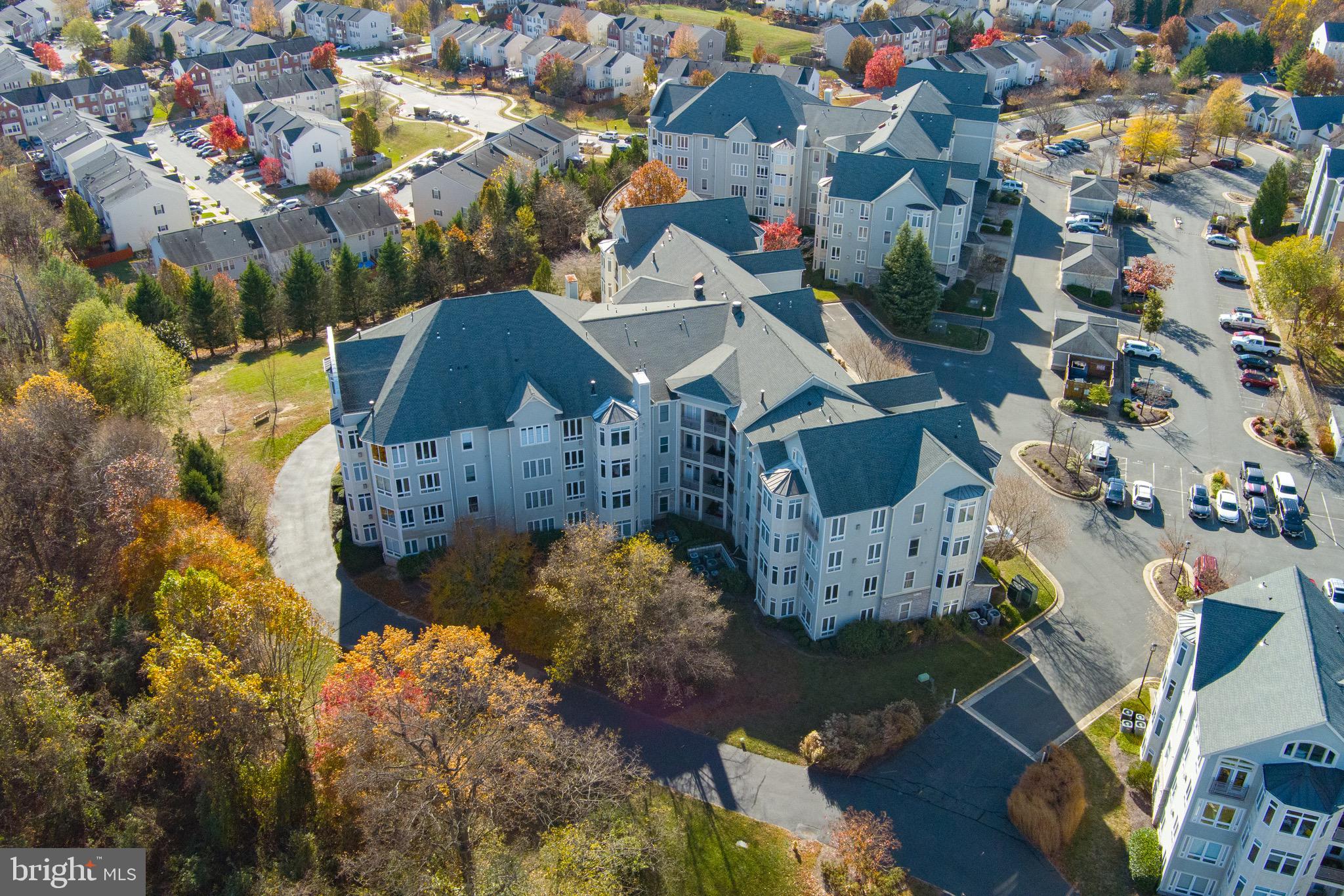 POTOMAC POINTE - Residential