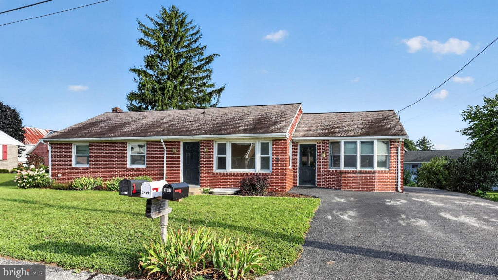 Photo of 3619 Rose Avenue, GORDONVILLE, PA 17529 (MLS # PALA2095768)