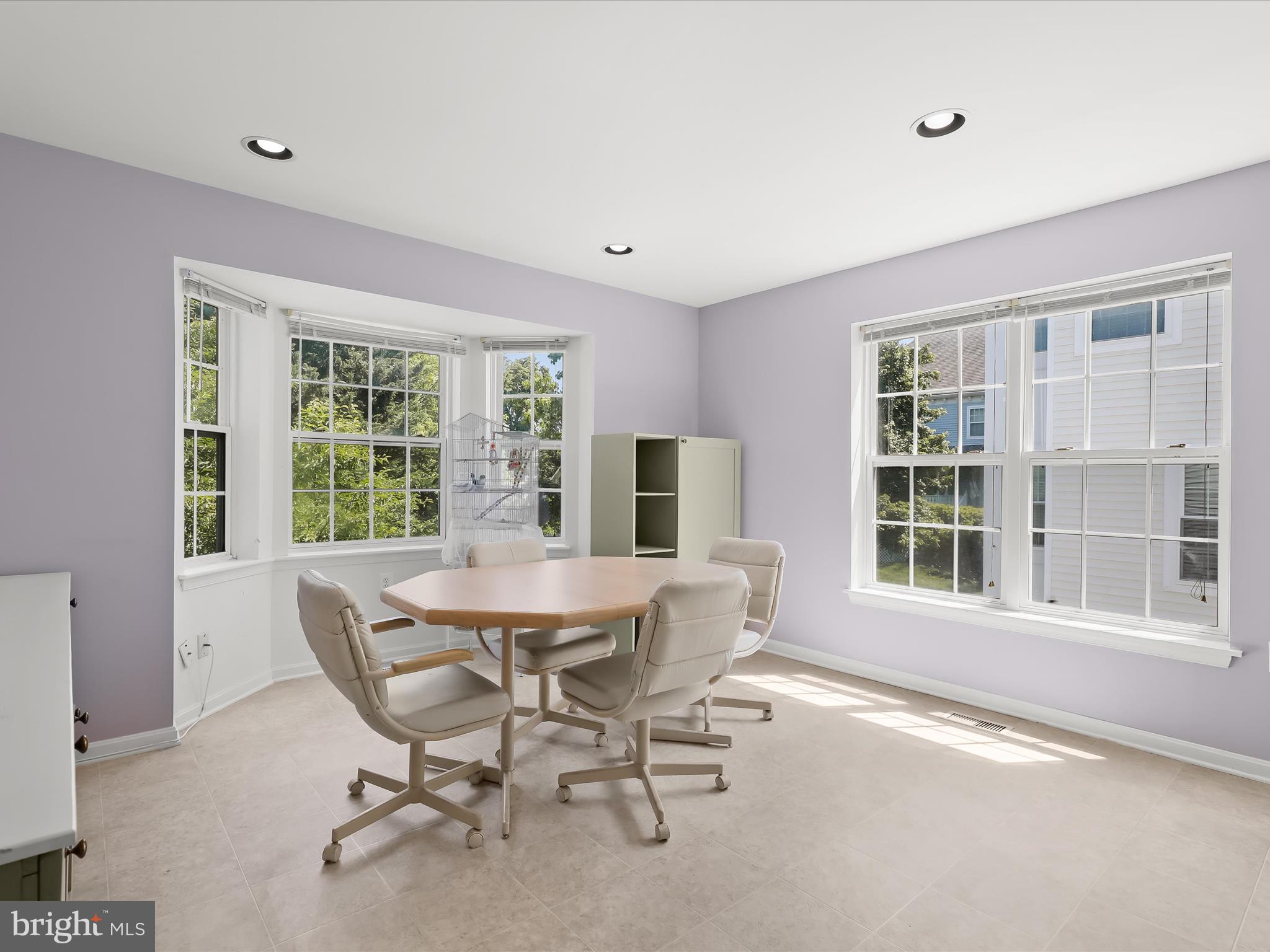 GOLDSBOROUGH MANOR - Residential