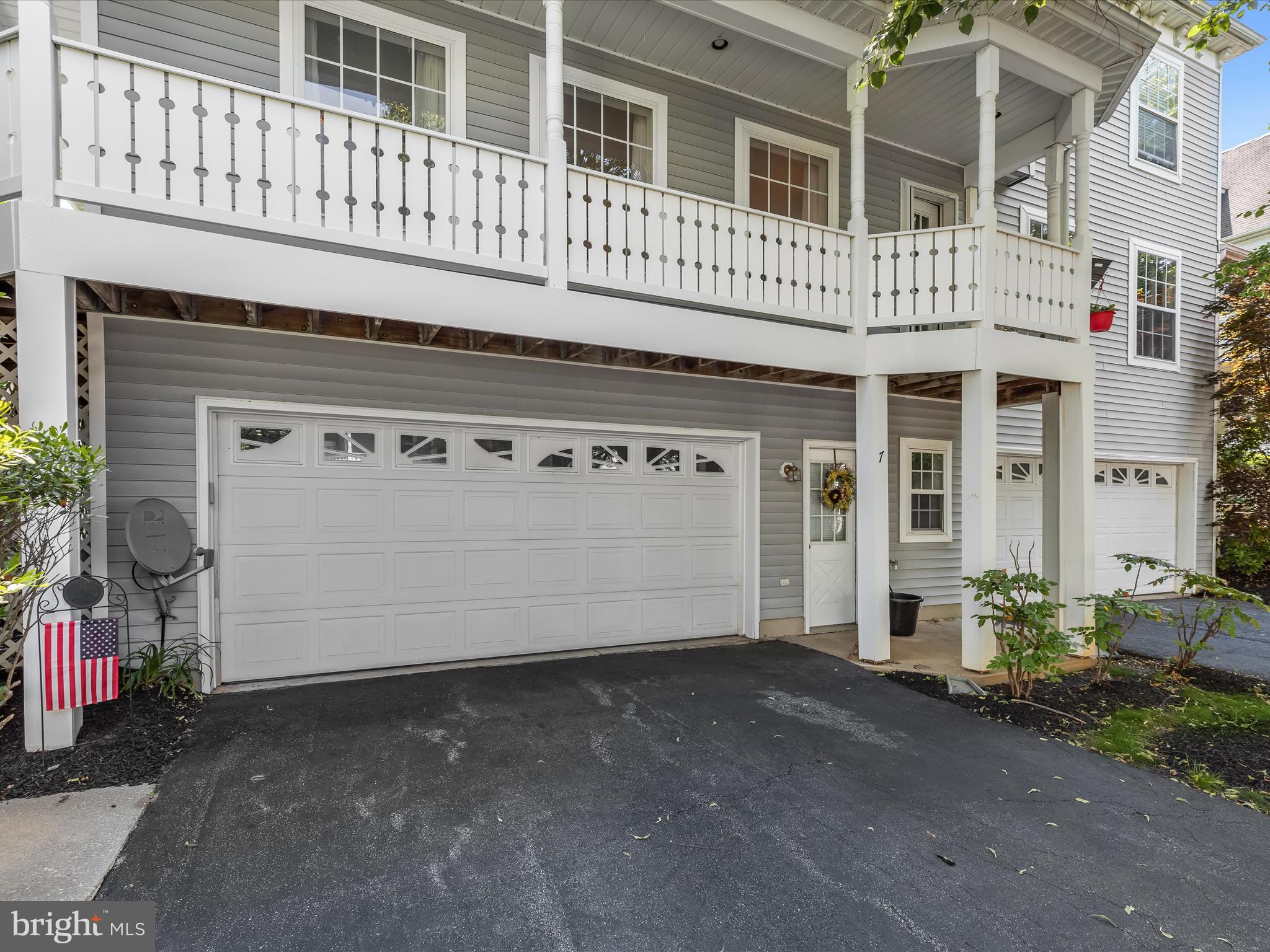 GOLDSBOROUGH MANOR - Residential