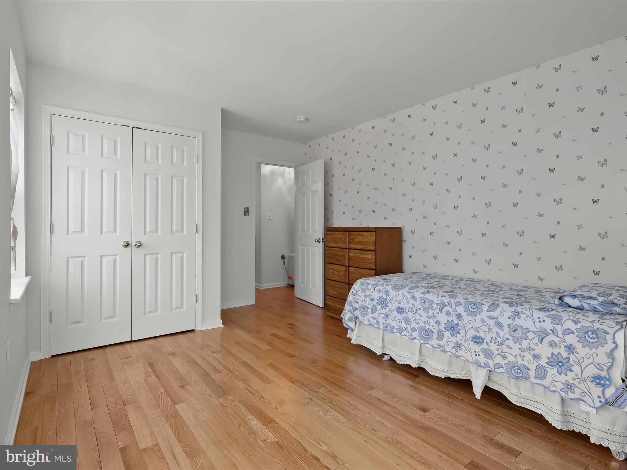 GOLDSBOROUGH MANOR - Residential