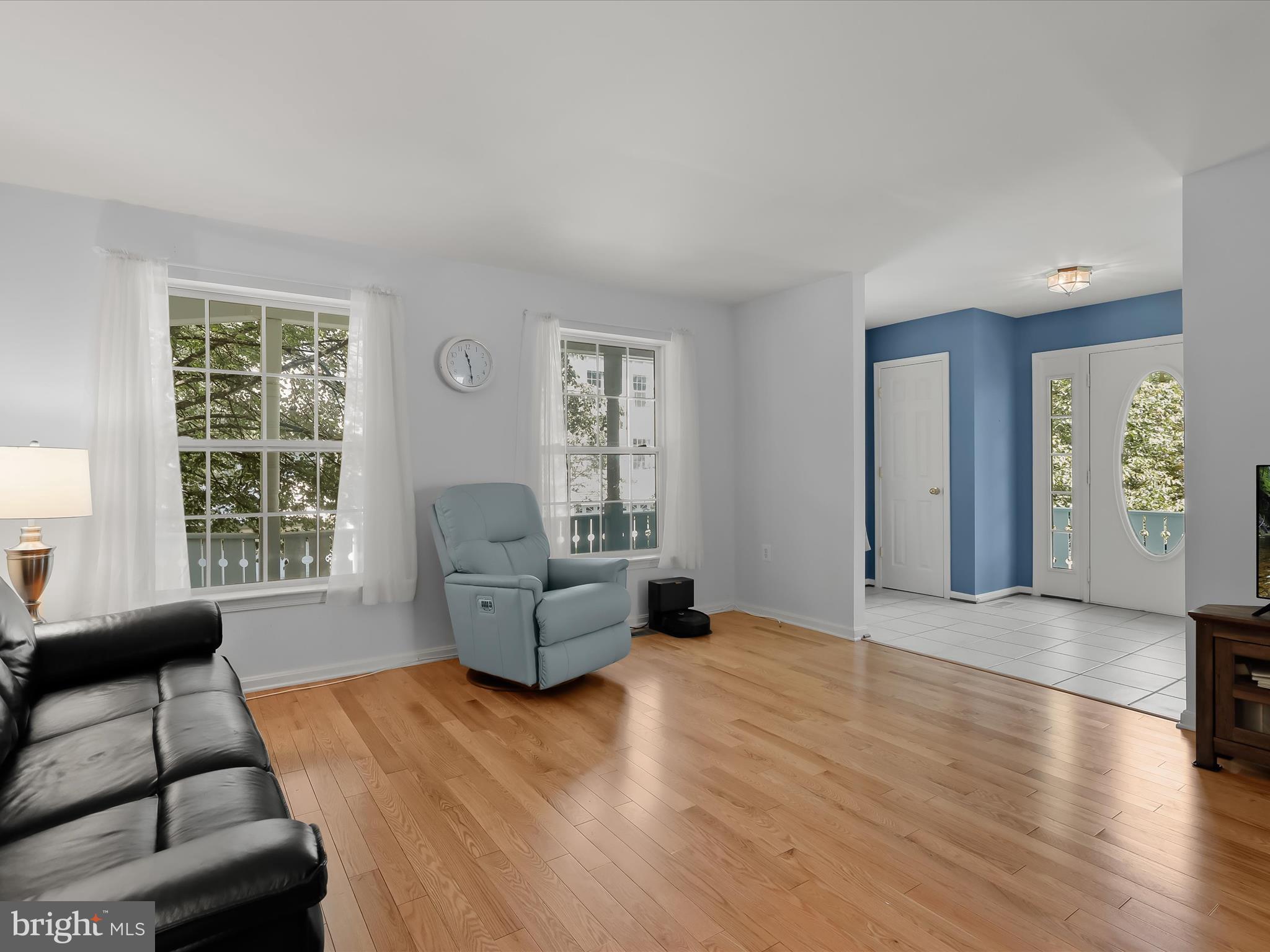 GOLDSBOROUGH MANOR - Residential