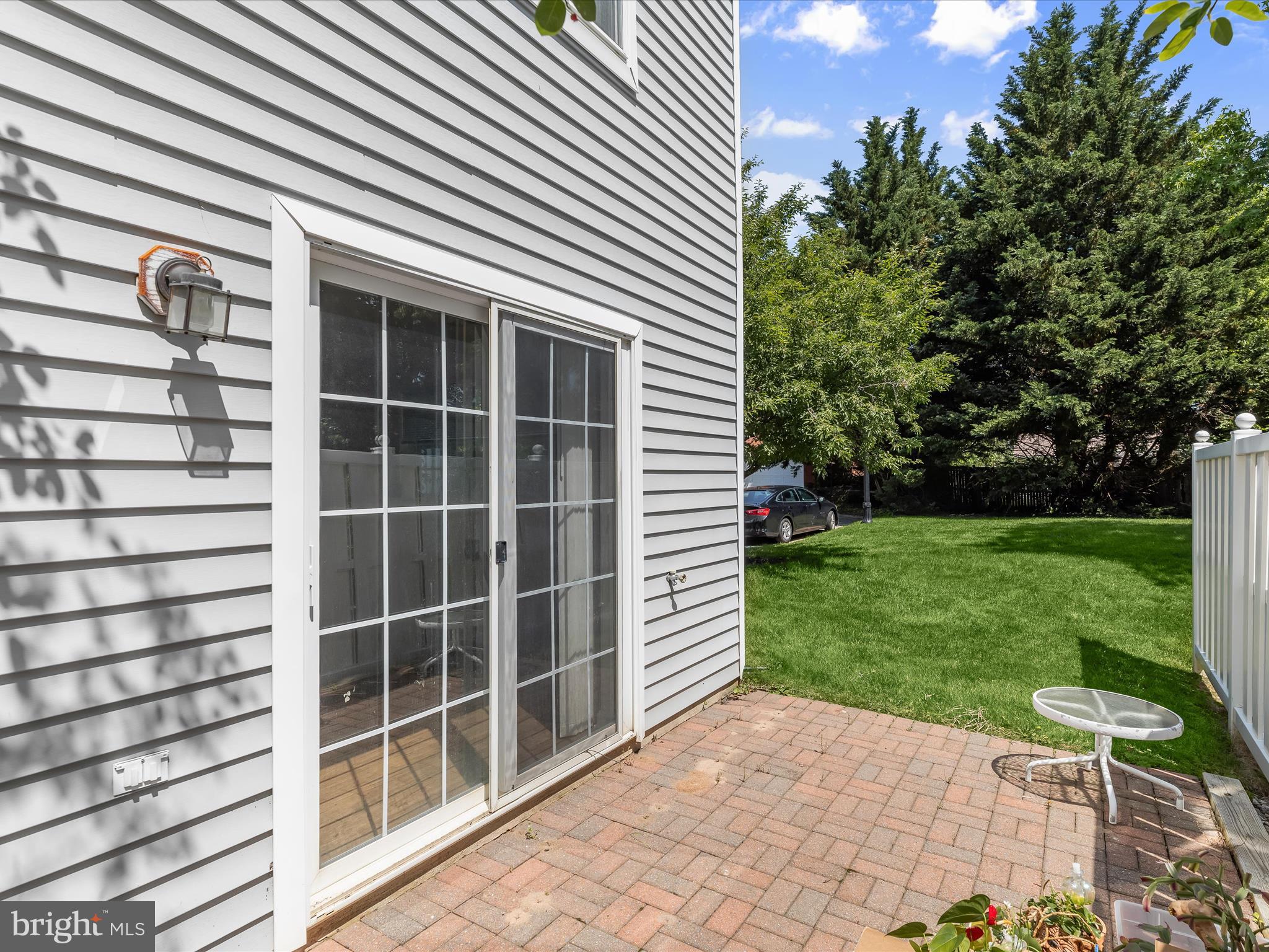 GOLDSBOROUGH MANOR - Residential