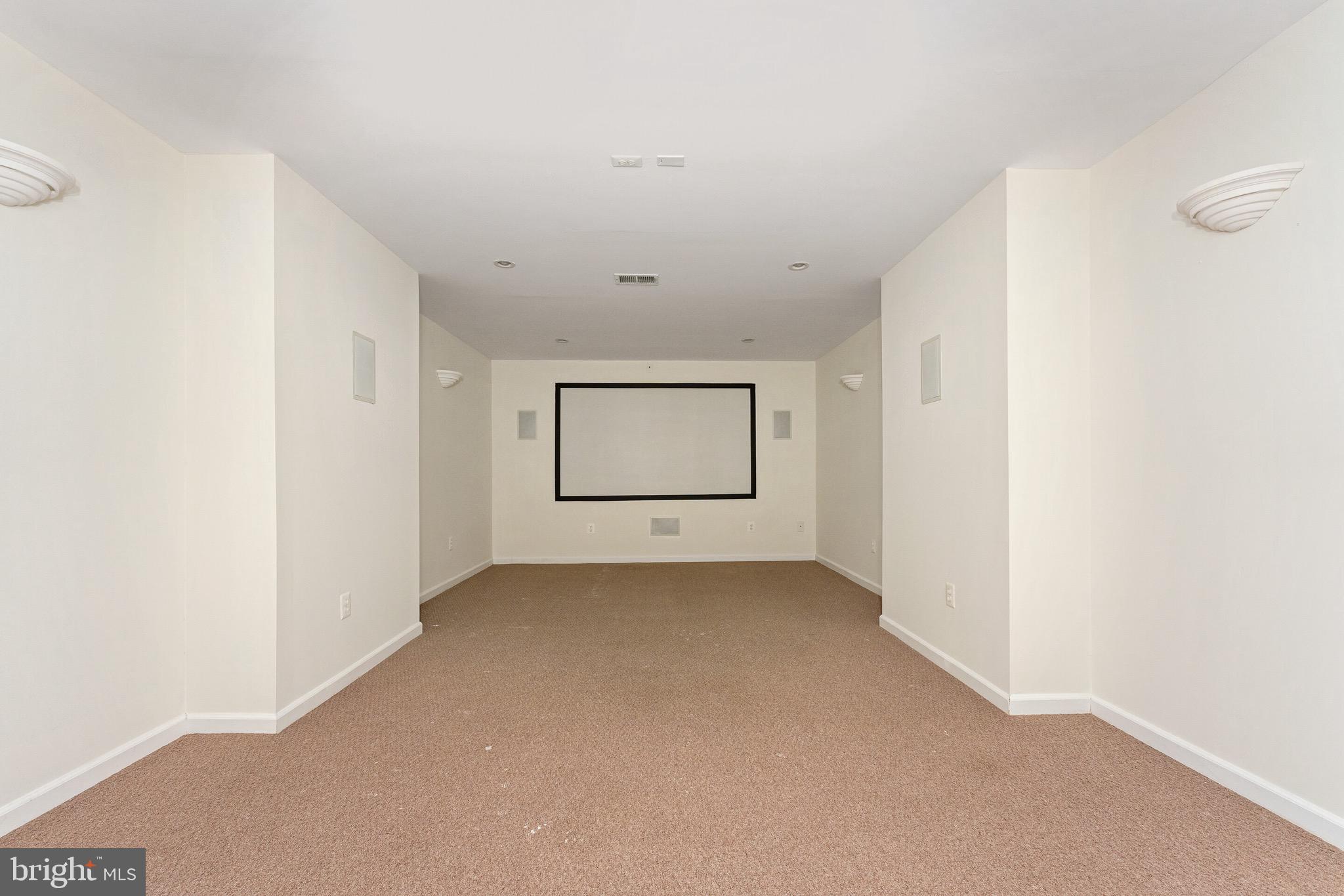 ELLIS PLANTATION - Residential