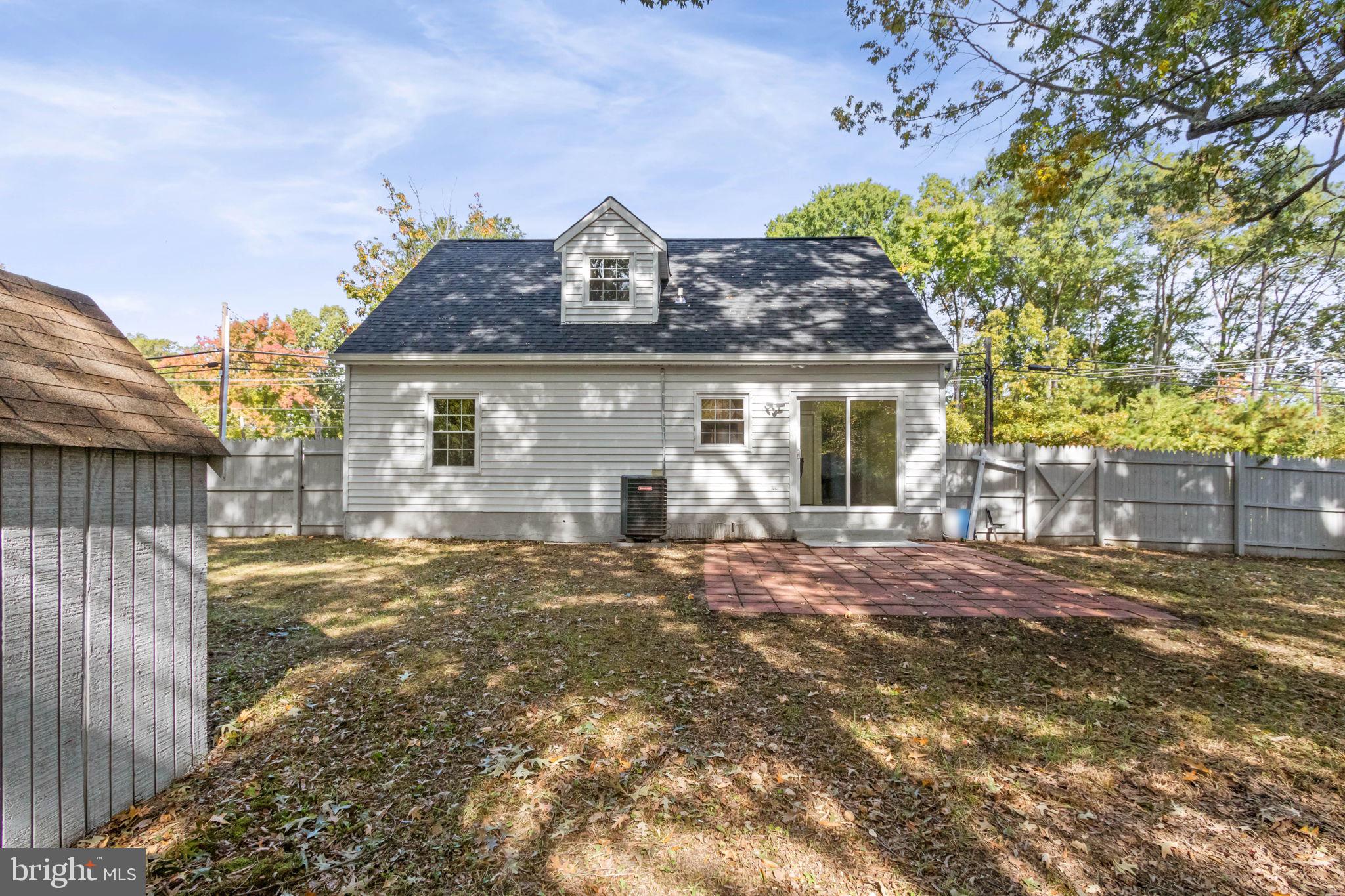 FRANKLIN MANOR BEACH - Residential