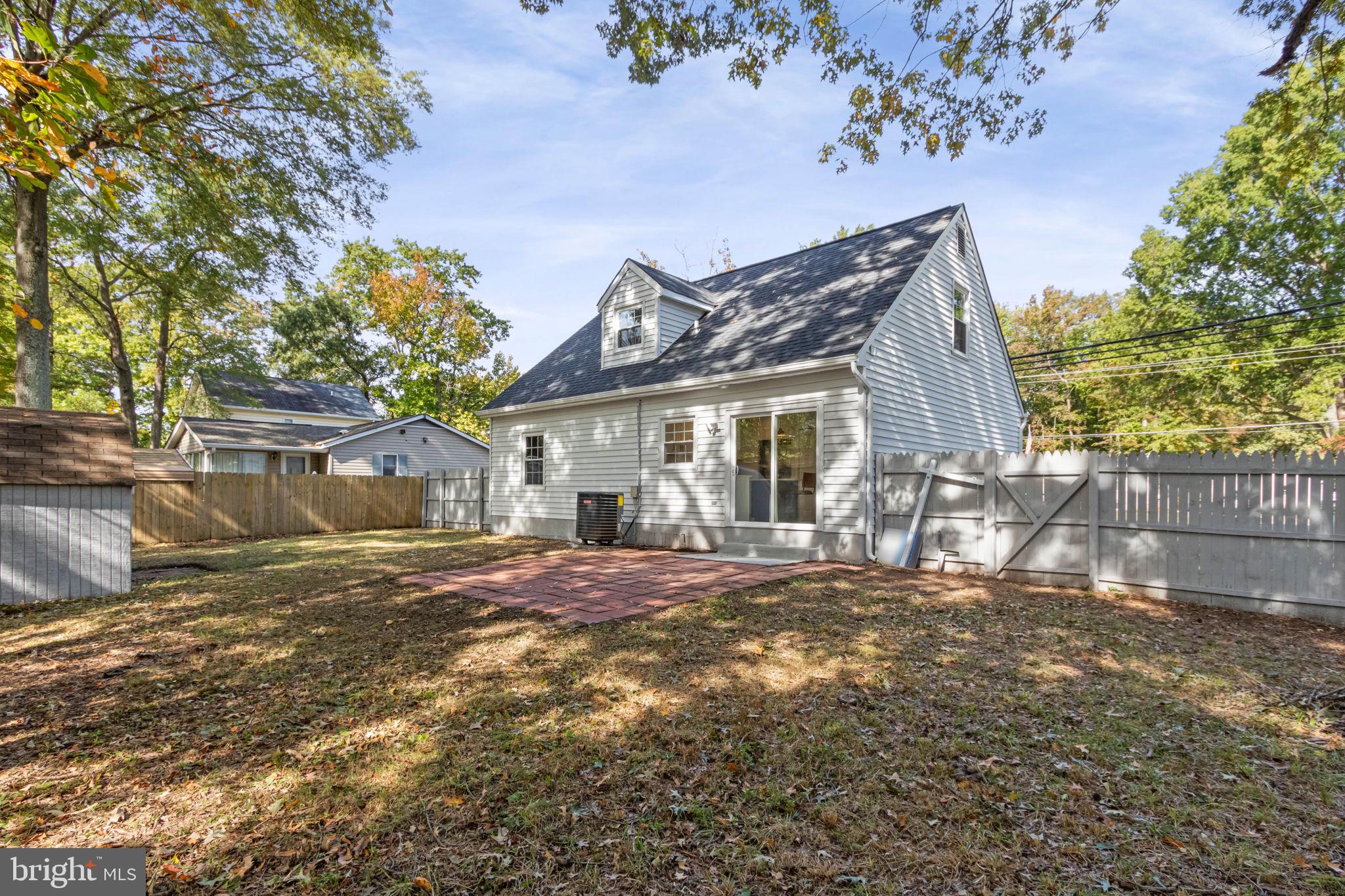 FRANKLIN MANOR BEACH - Residential