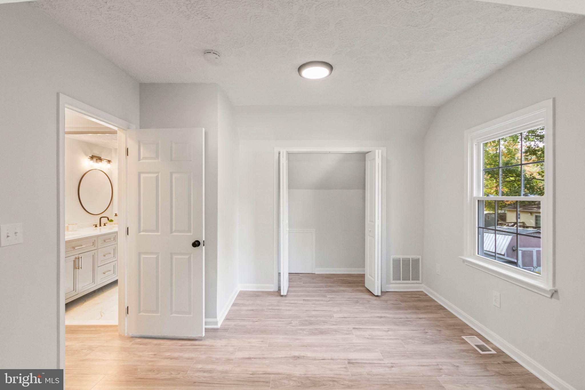 FRANKLIN MANOR BEACH - Residential