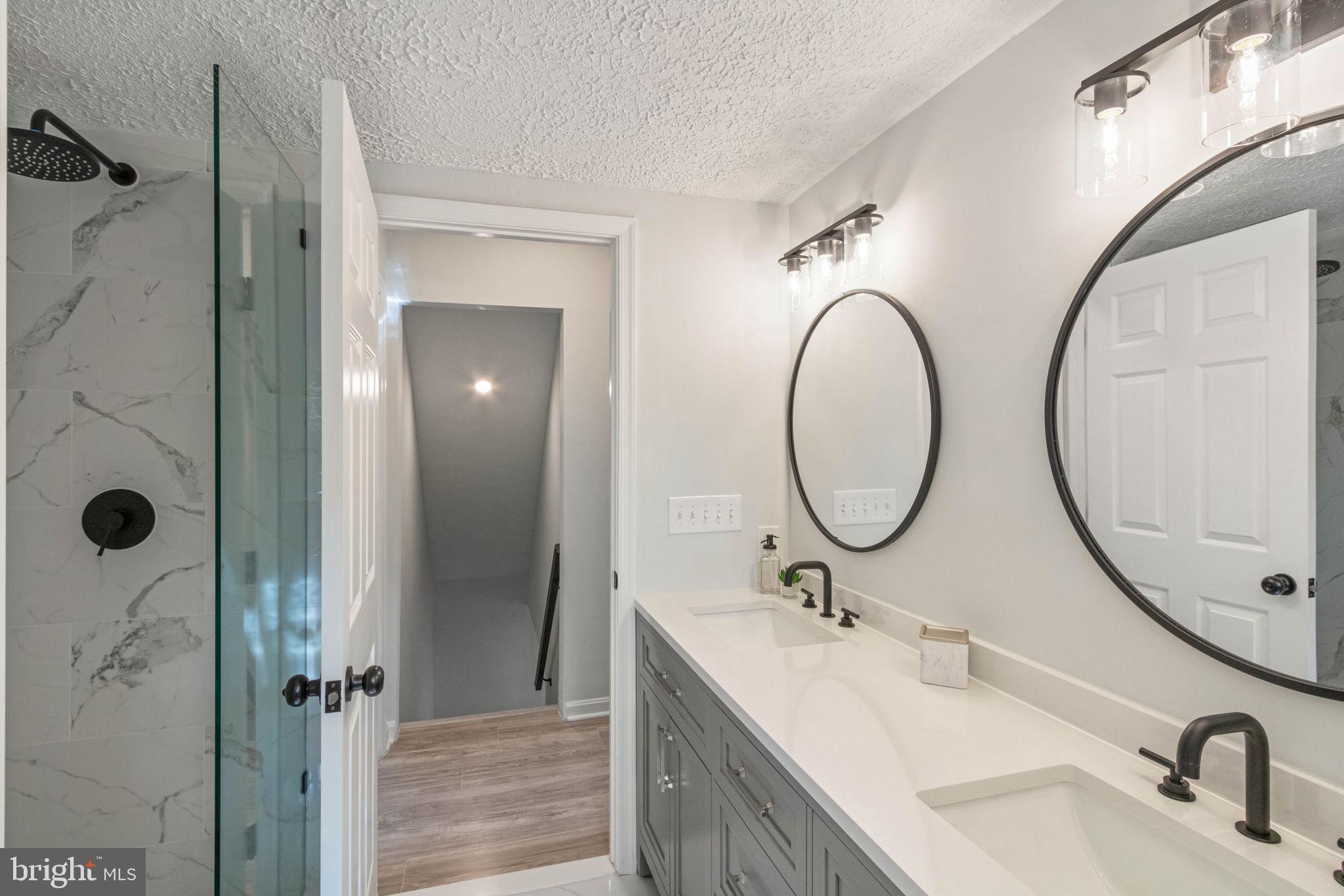 FRANKLIN MANOR BEACH - Residential