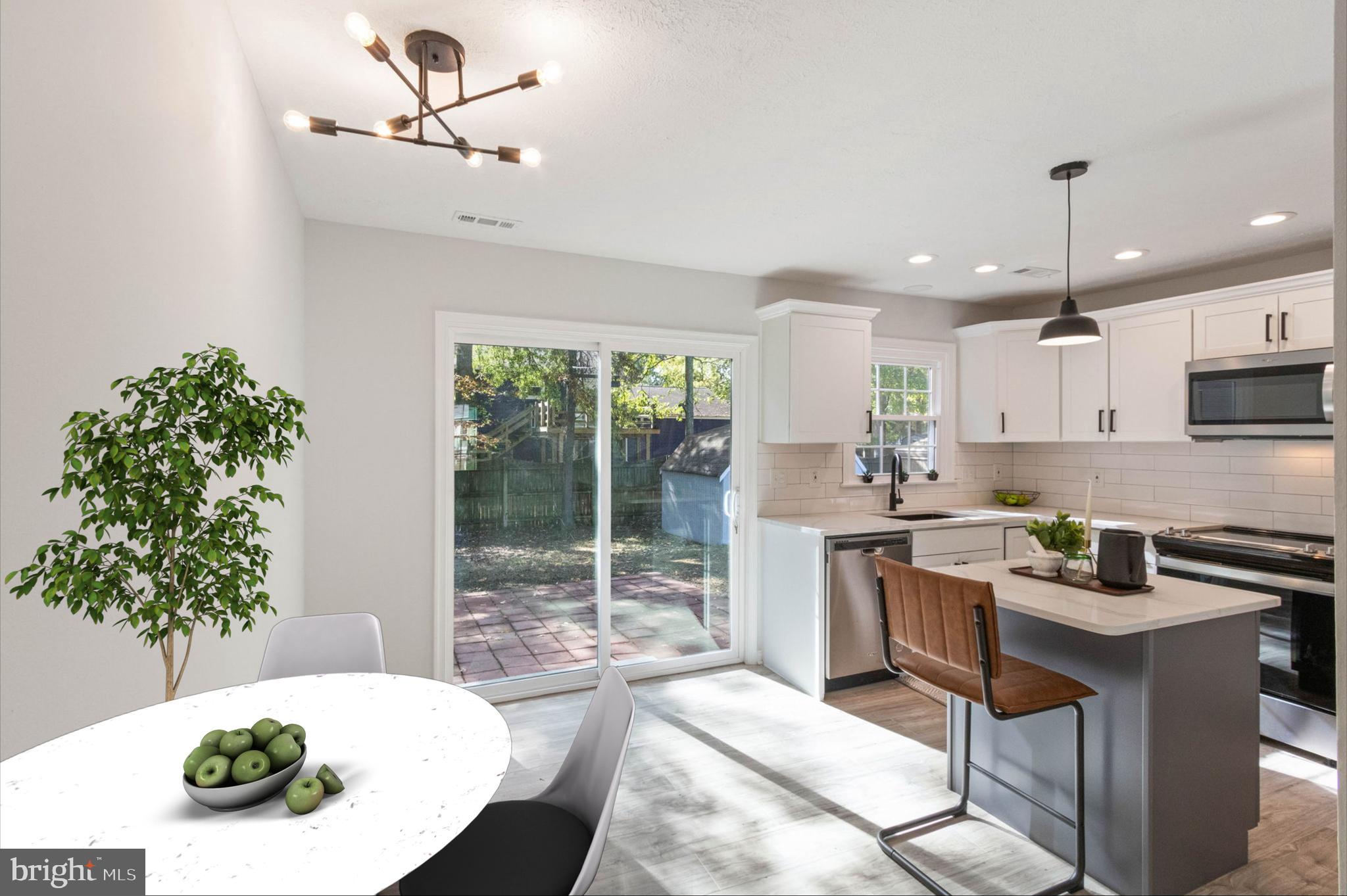 FRANKLIN MANOR BEACH - Residential