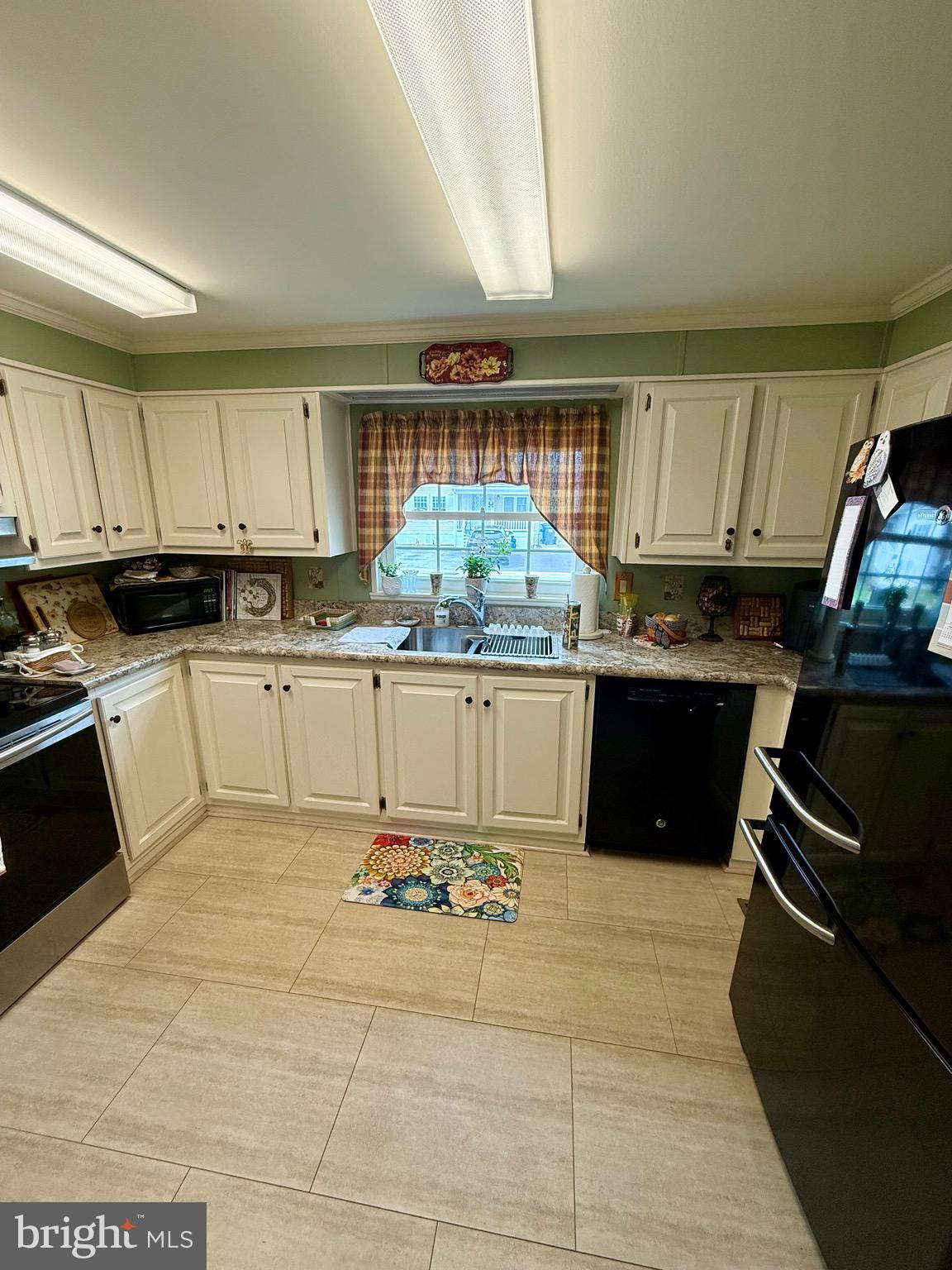 HYDE PARK - Residential