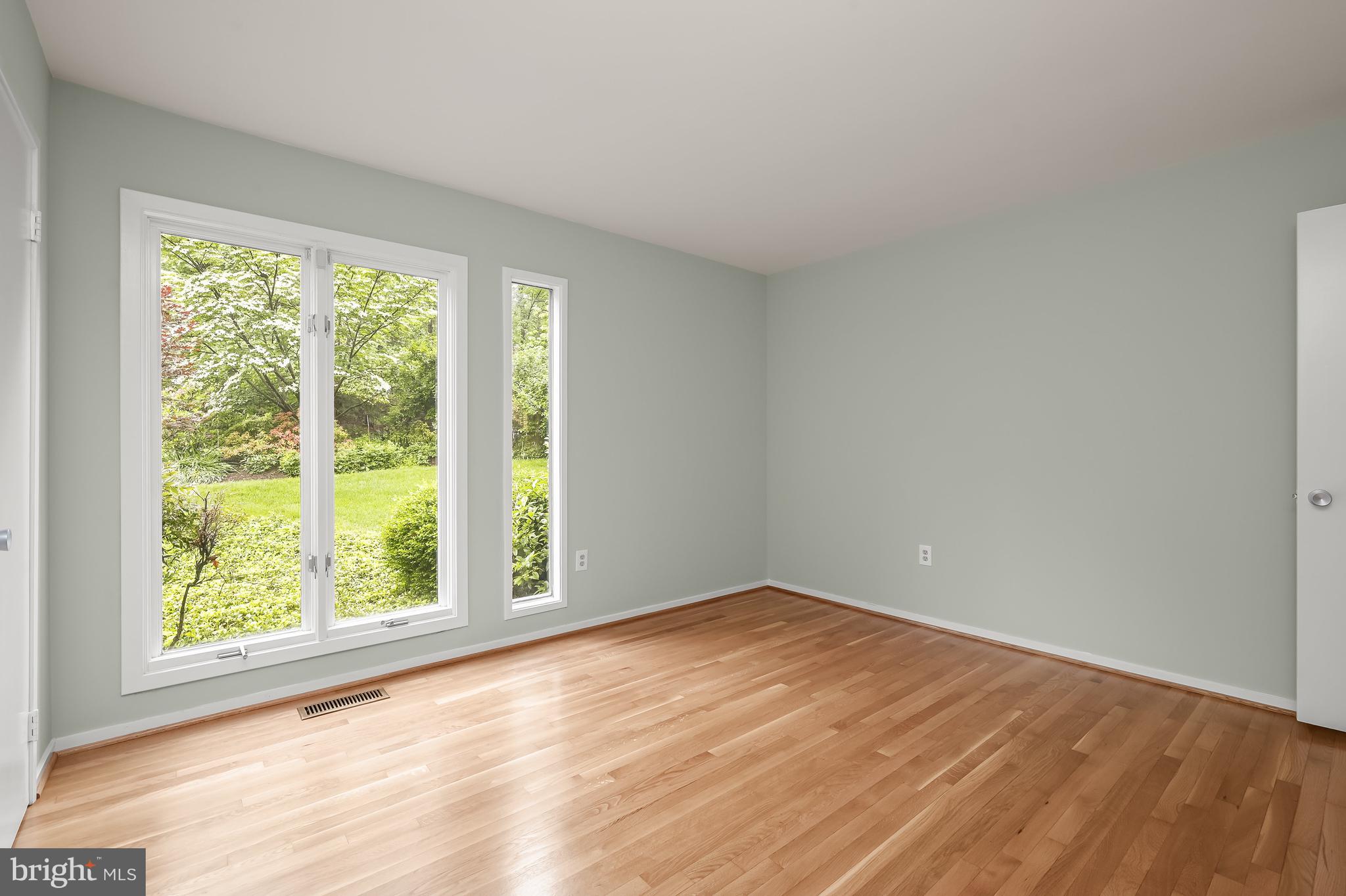 EAST GATE OF POTOMAC - Residential