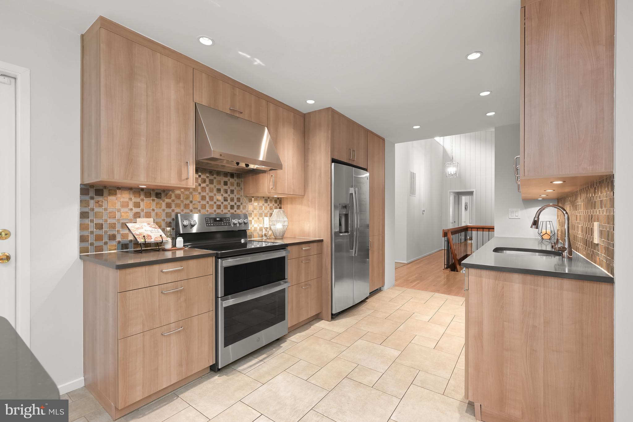 EAST GATE OF POTOMAC - Residential