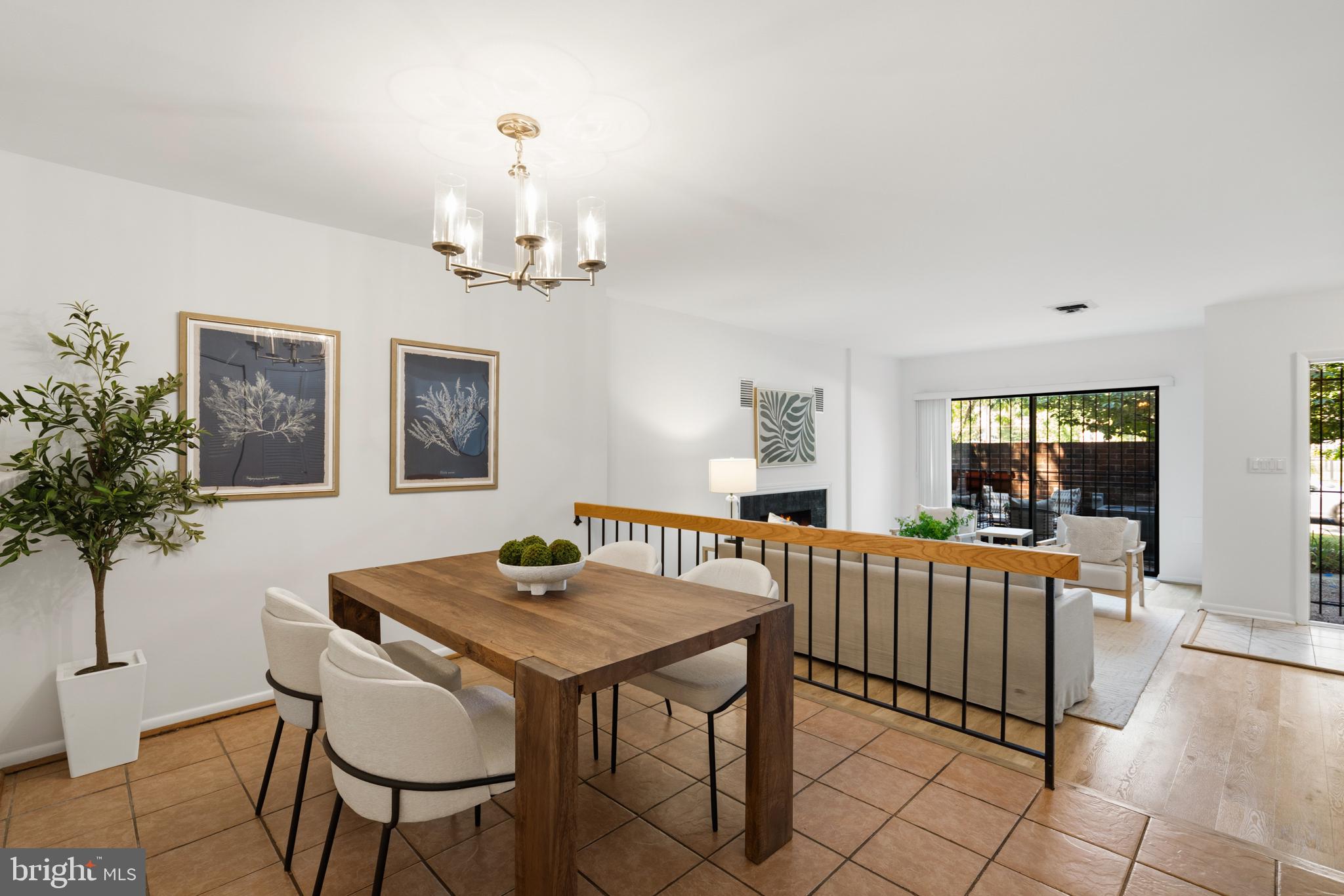 1033 MICHIGAN AVENUE NE 1033