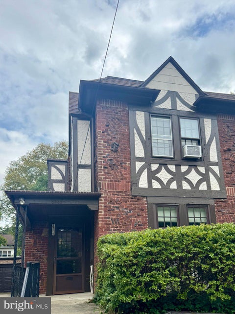 Townhouse For Rent - 8235 Brookside Road<br/> Montgomery County, ELKINS PARK, PA 19027