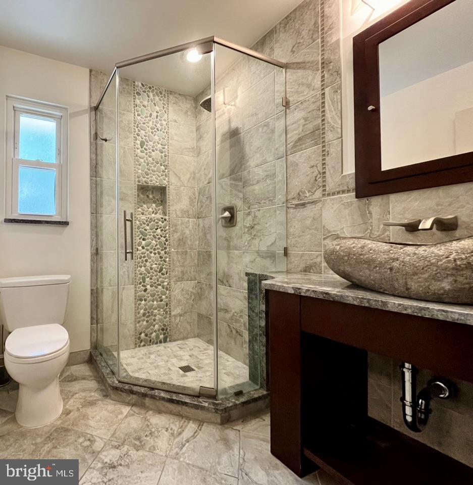 KENWOOD PARK - Residential