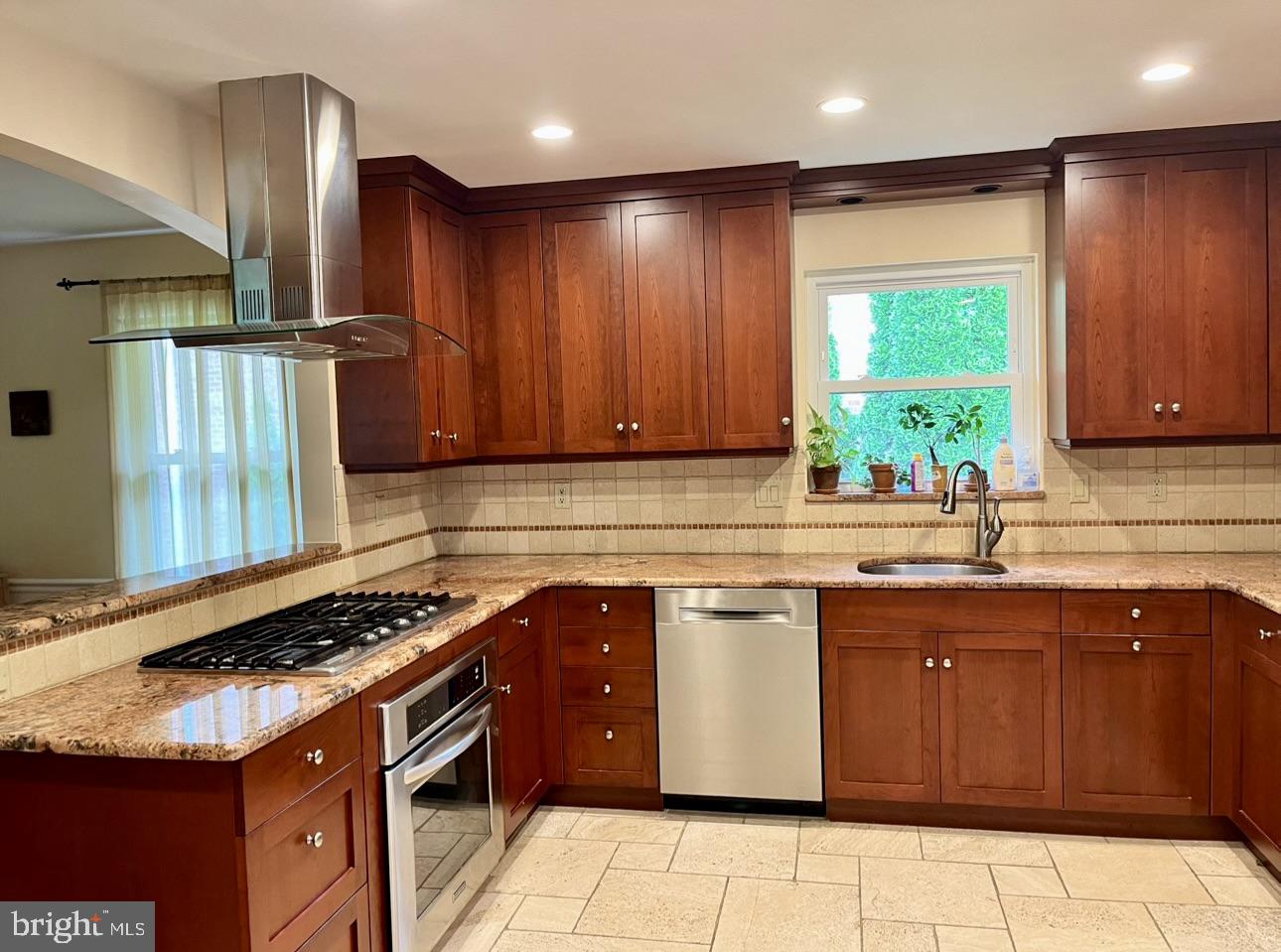 KENWOOD PARK - Residential